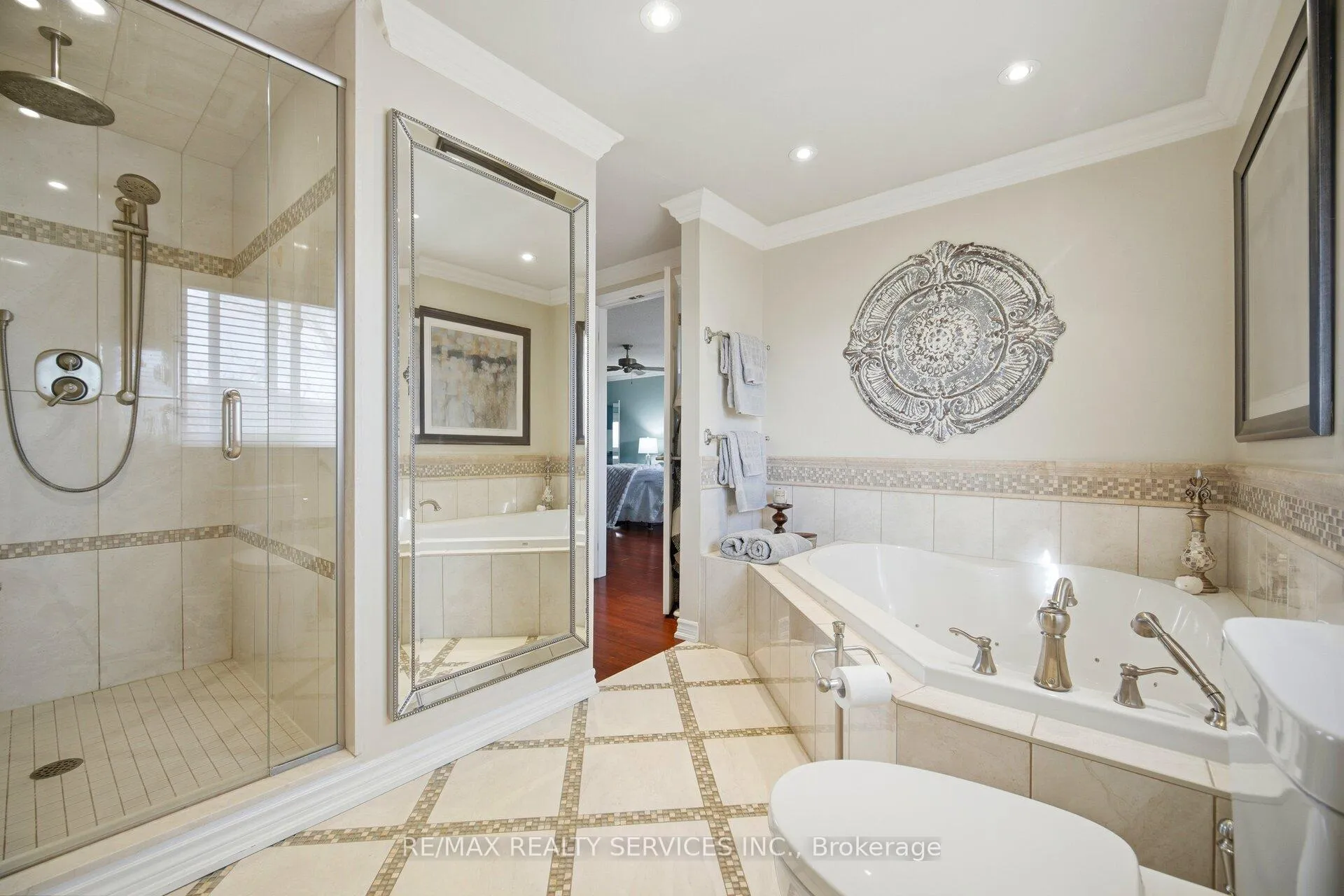 Photo 27 of 2 Whitmore Court, Brampton, Heart Lake West — HOMEH