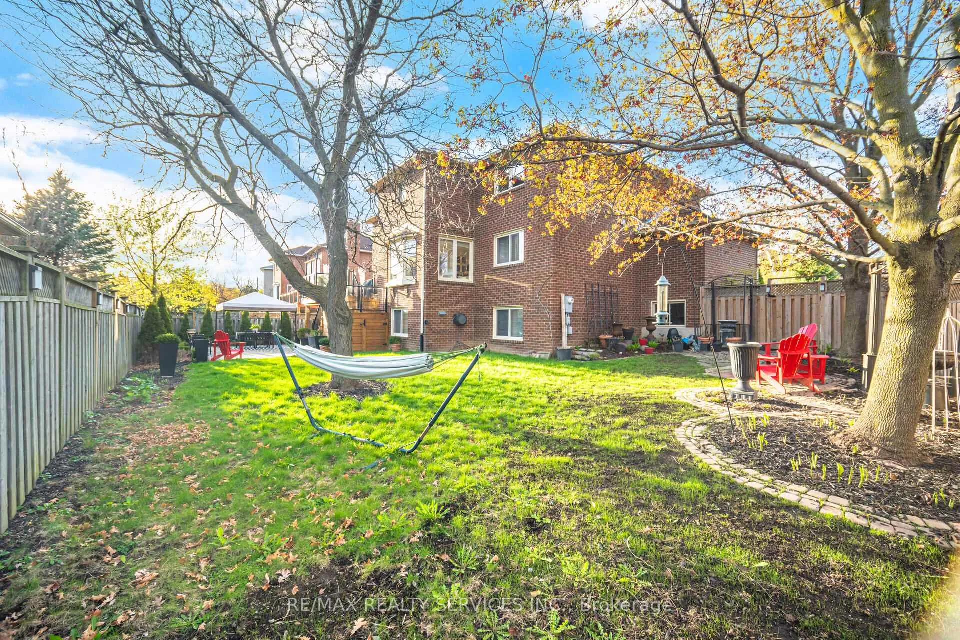 Photo 48 of 2 Whitmore Court, Brampton, Heart Lake West — HOMEH