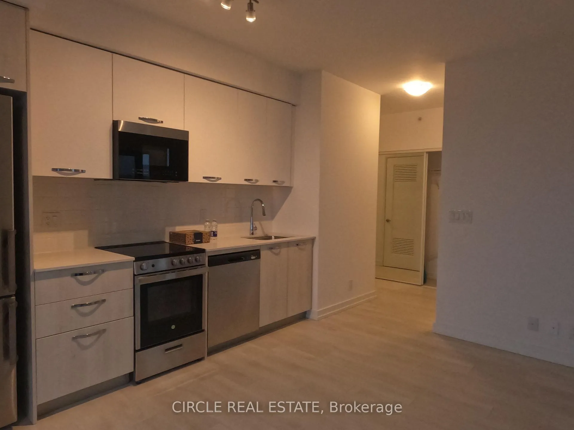 Photo 2 of Unit 2414, 75 James Street S, Hamilton, Corktown — HOMEH