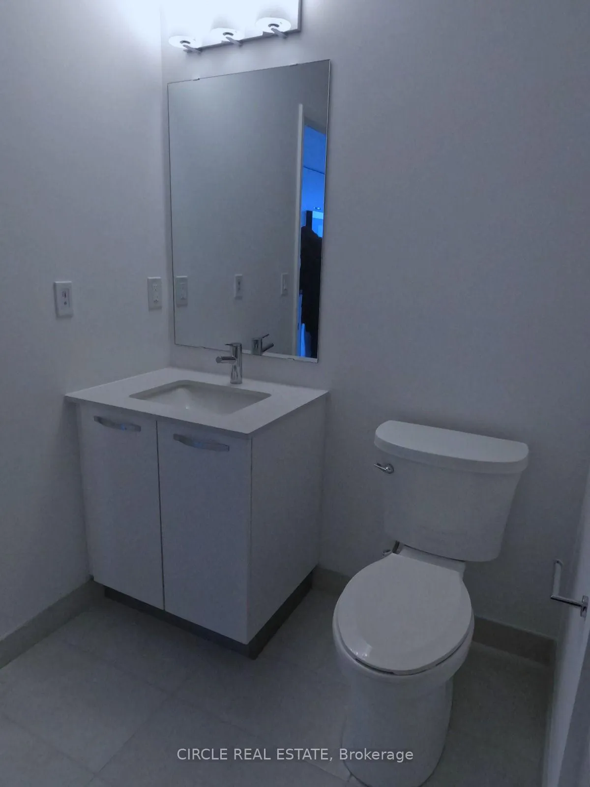 Photo 9 of Unit 2414, 75 James Street S, Hamilton, Corktown — HOMEH