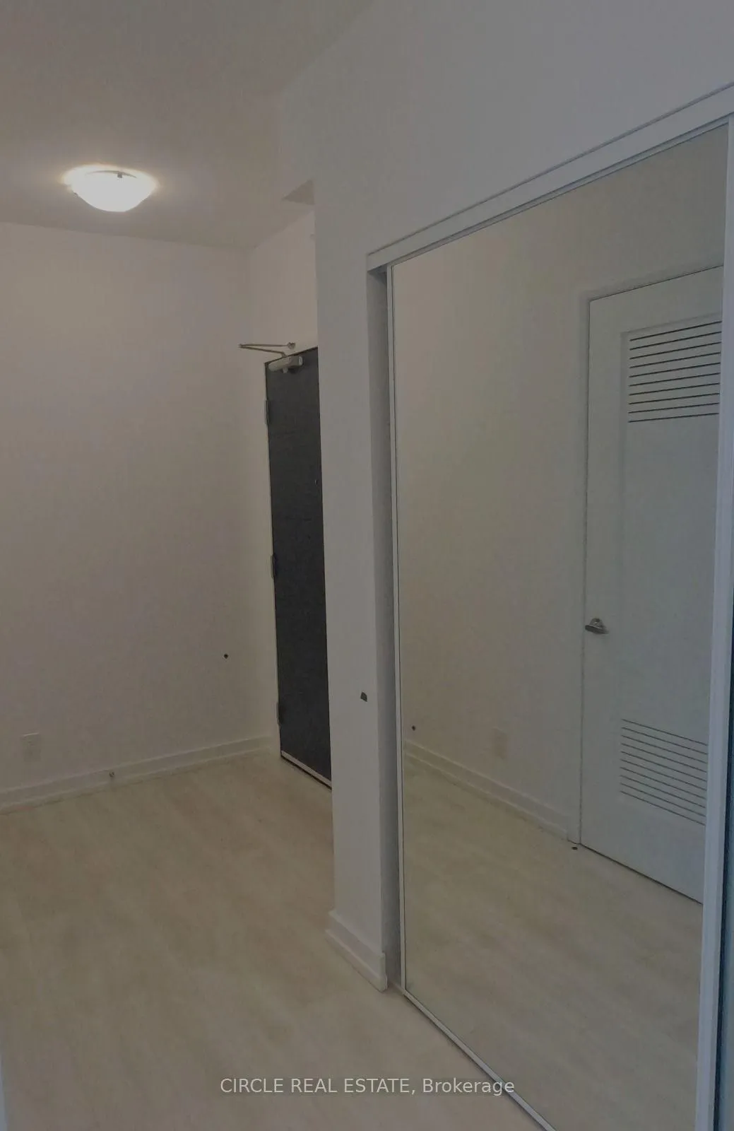 Photo 12 of Unit 2414, 75 James Street S, Hamilton, Corktown — HOMEH