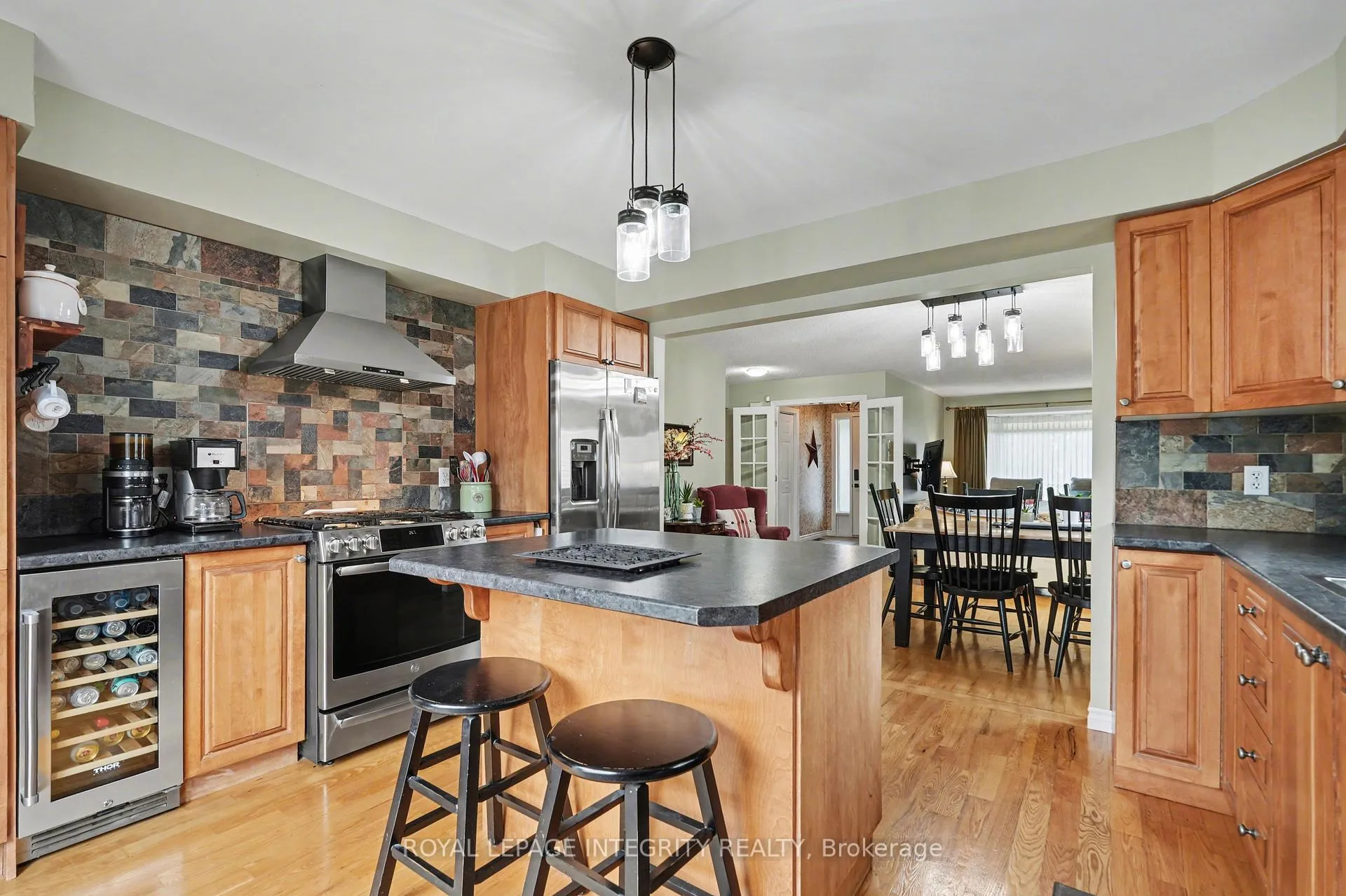 Photo 10 of 25 Decaria Boulevard, Perth — HOMEH