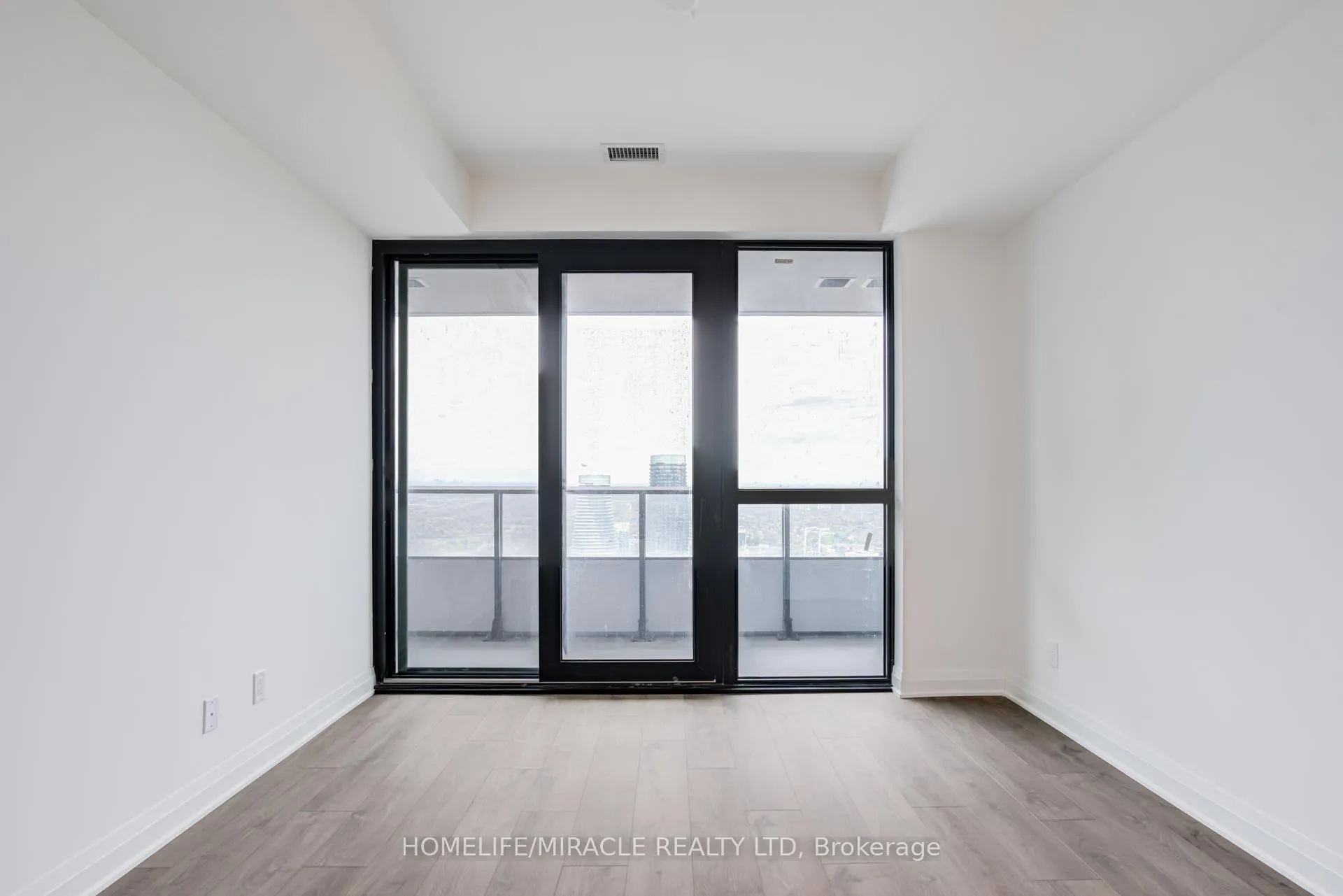 Photo 14 of Unit 4810, 4015 The Exchange, Mississauga, City Centre — HOMEH