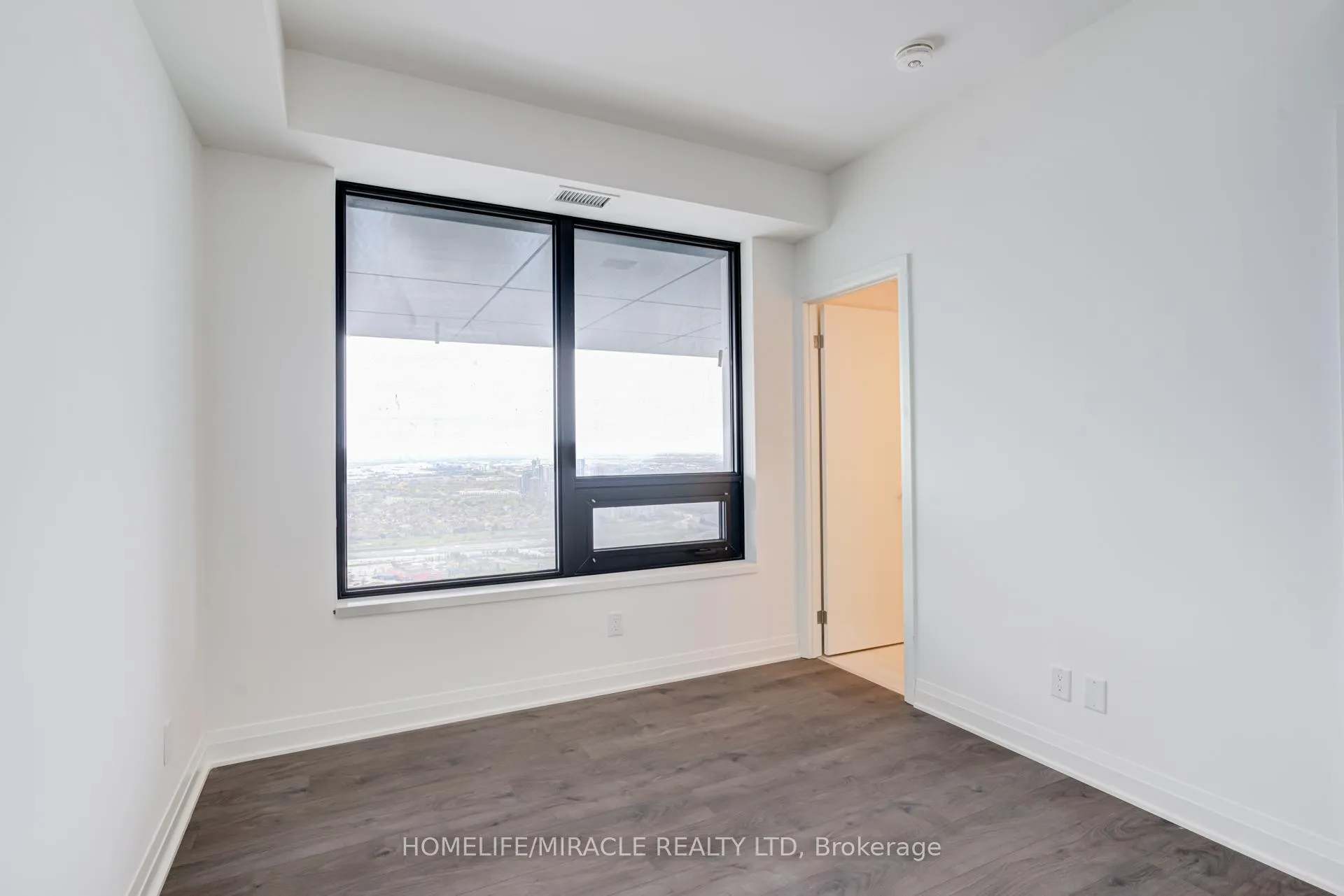 Photo 17 of Unit 4810, 4015 The Exchange, Mississauga, City Centre — HOMEH