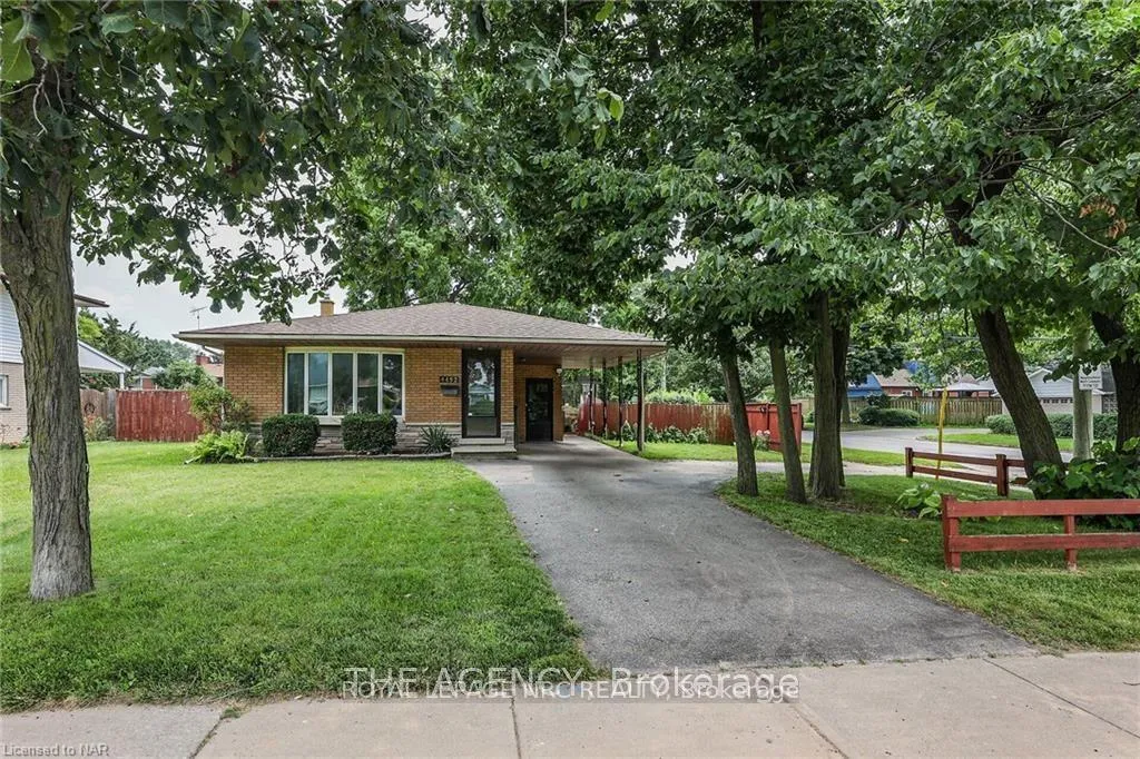 Photo 1 of 4492 Dorchester Road, Niagara Falls, Morrison — HOMEH