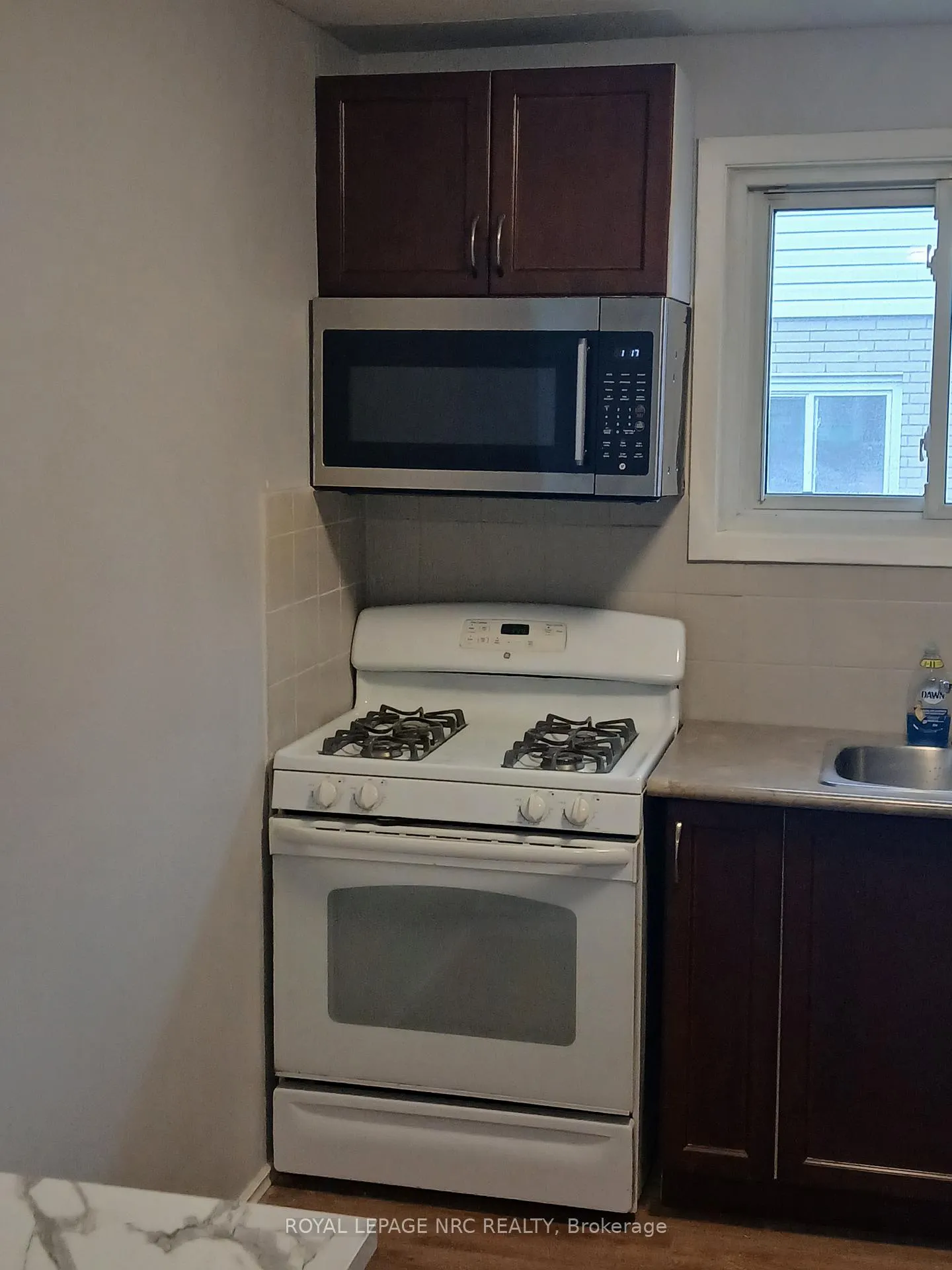 Photo 15 of 4492 Dorchester Road, Niagara Falls, Morrison — HOMEH