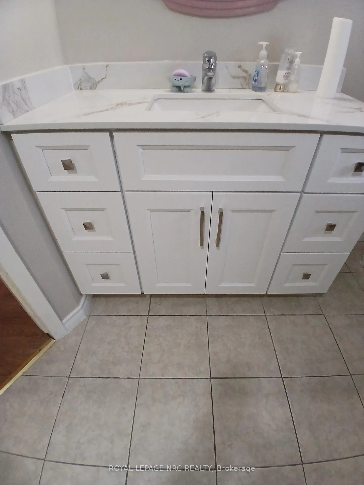 Photo 25 of 4492 Dorchester Road, Niagara Falls, Morrison — HOMEH