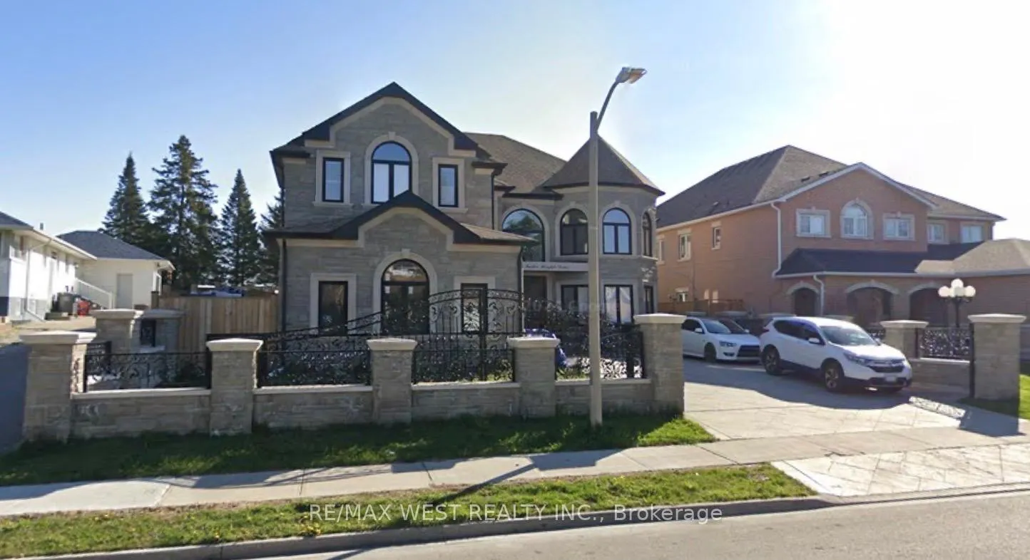 Photo 2 of 4 Inder heights Drive, Brampton, Snelgrove — HOMEH
