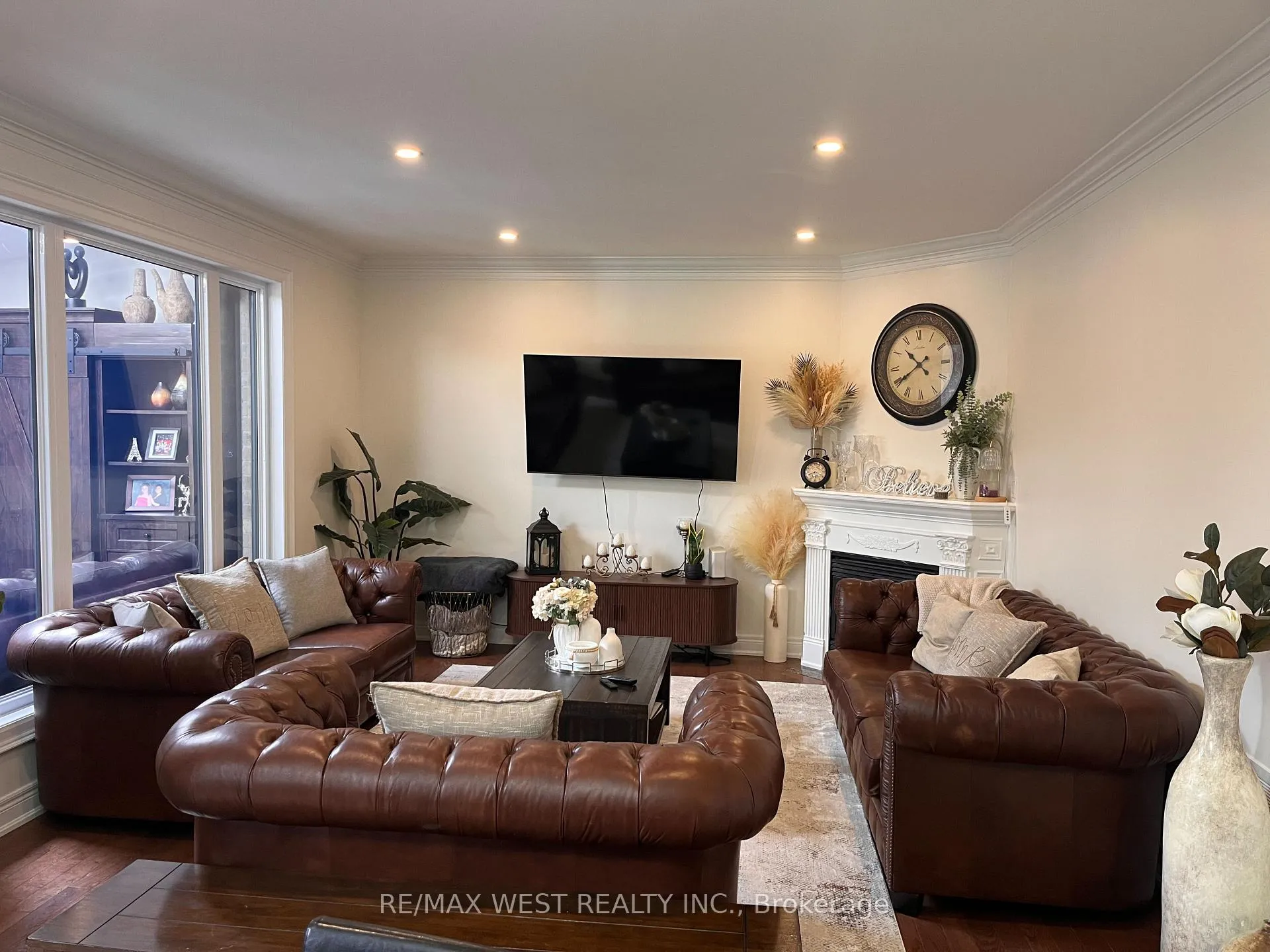 Photo 5 of 4 Inder heights Drive, Brampton, Snelgrove — HOMEH