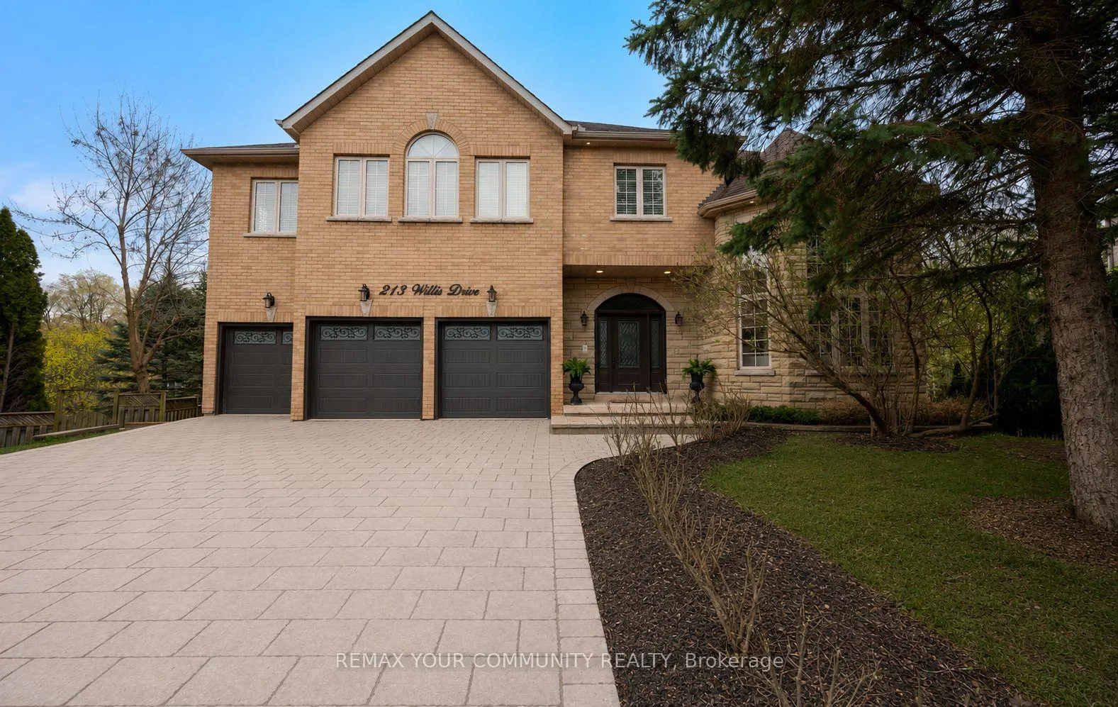 Photo 1 of 213 Willis Drive, Aurora, Aurora Highlands — HOMEH