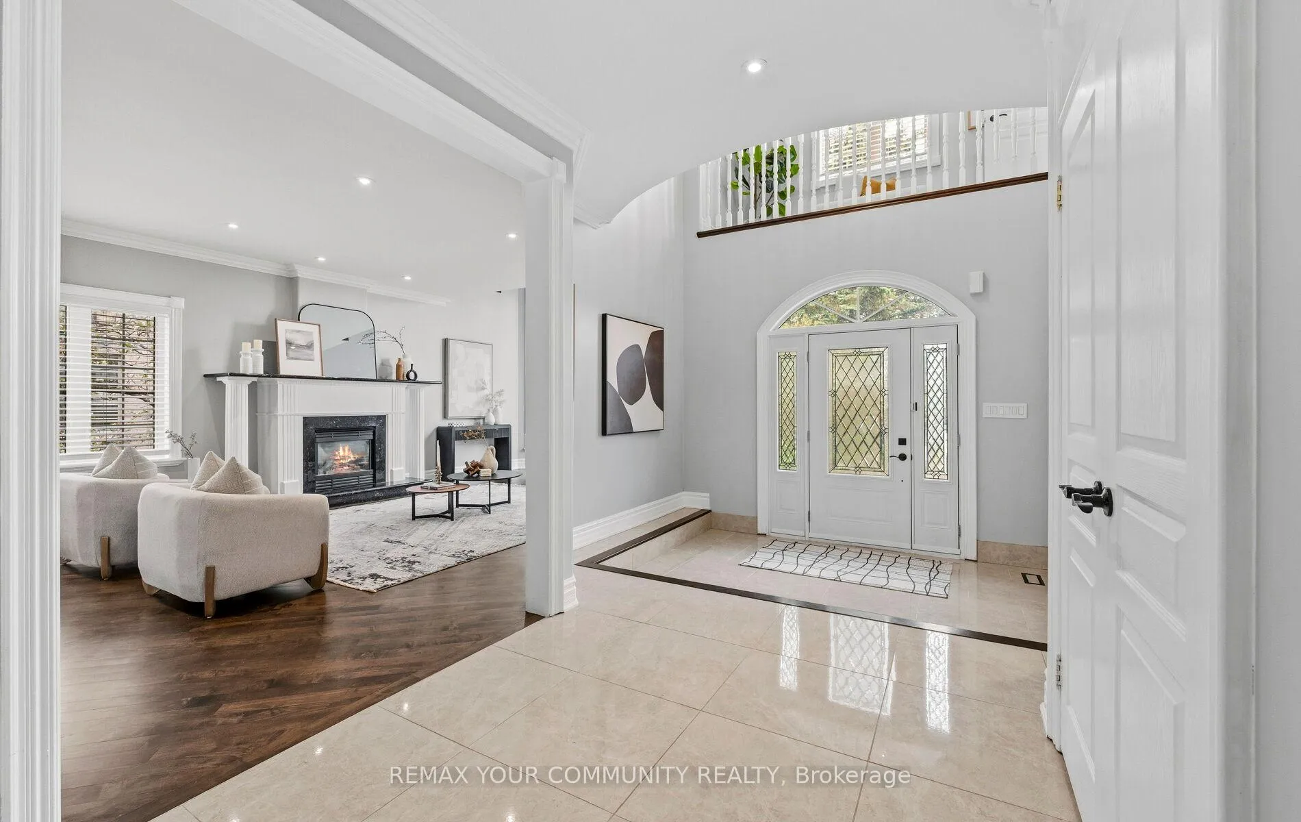 Photo 4 of 213 Willis Drive, Aurora, Aurora Highlands — HOMEH