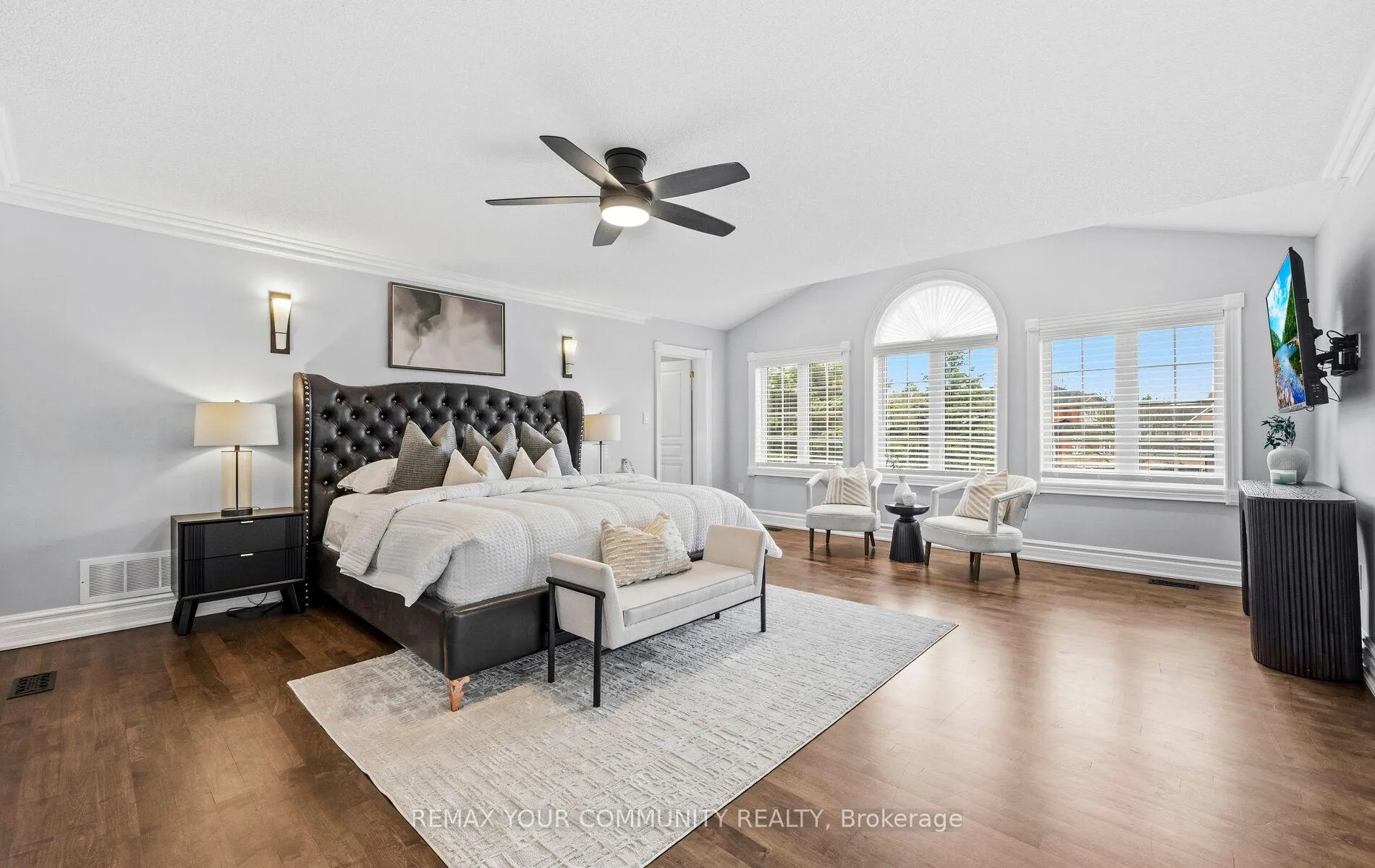 Photo 18 of 213 Willis Drive, Aurora, Aurora Highlands — HOMEH