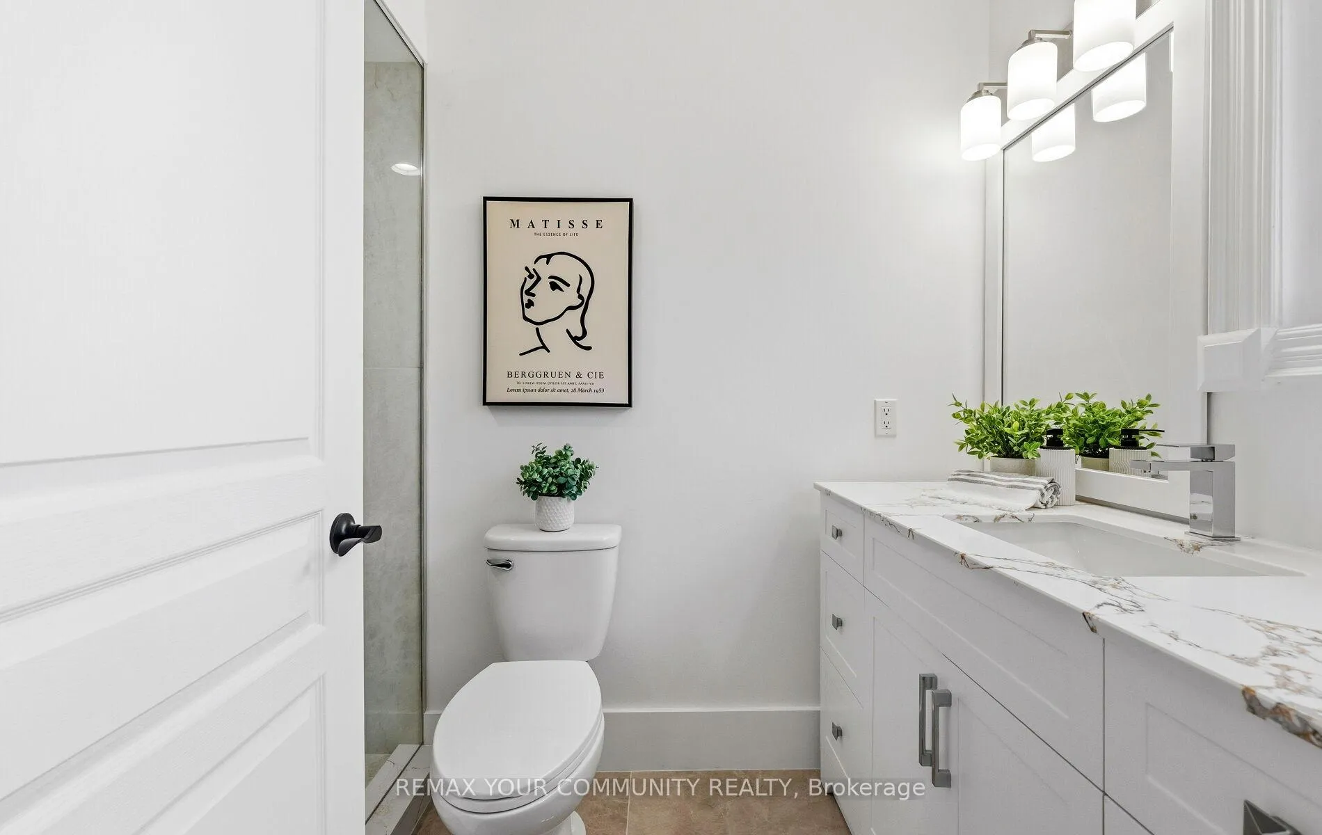 Photo 27 of 213 Willis Drive, Aurora, Aurora Highlands — HOMEH