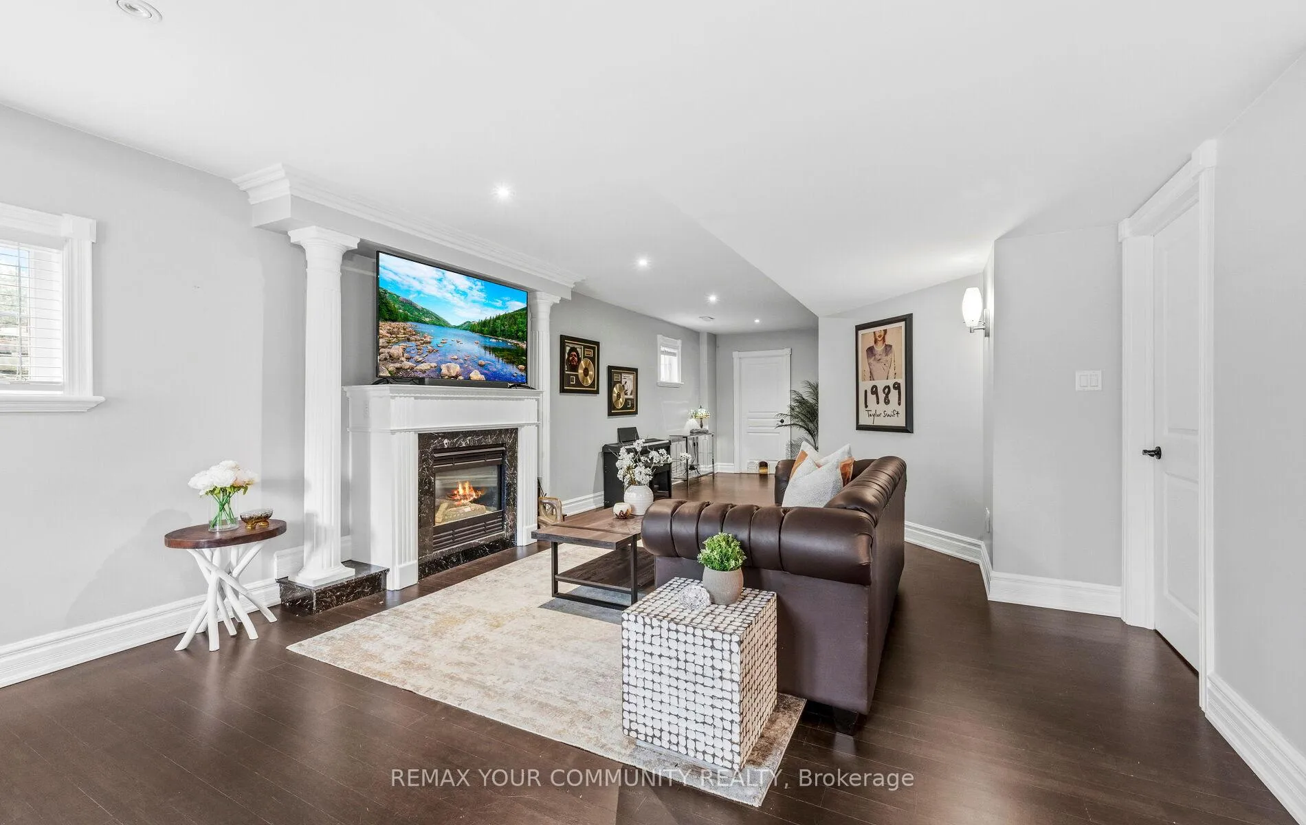 Photo 33 of 213 Willis Drive, Aurora, Aurora Highlands — HOMEH
