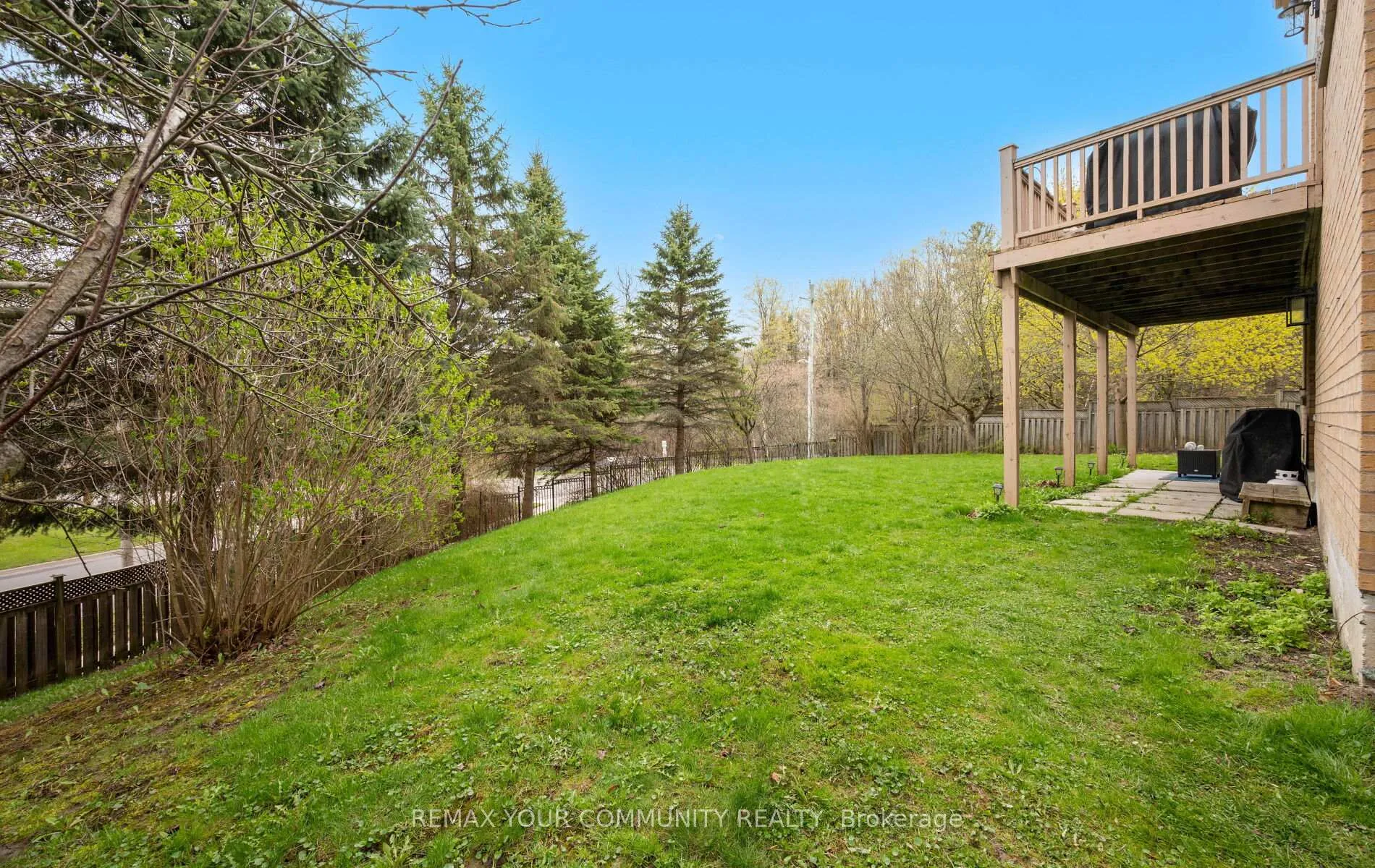Photo 43 of 213 Willis Drive, Aurora, Aurora Highlands — HOMEH