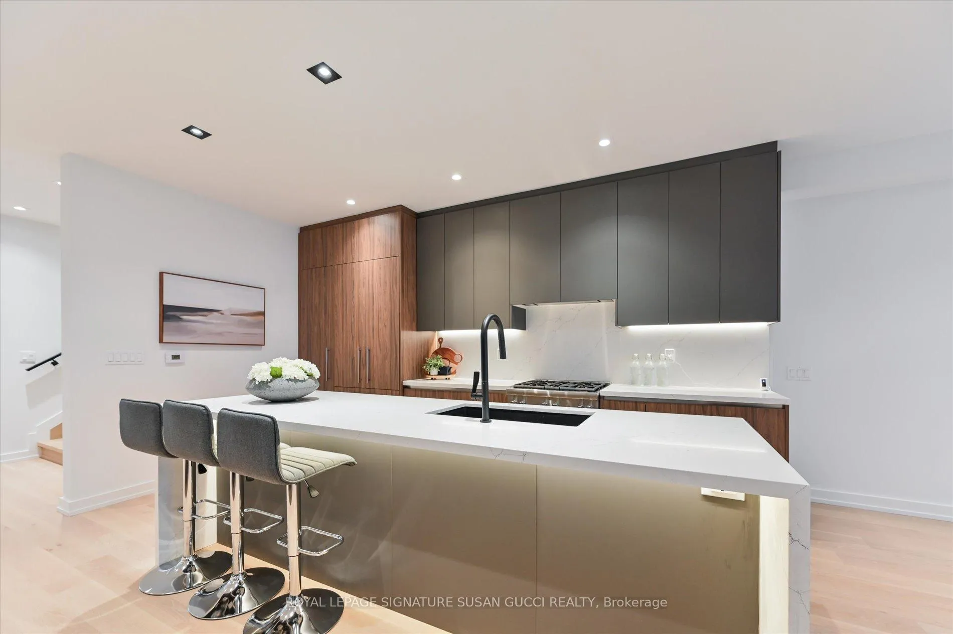 Photo 14 of 44 Doris Drive, Toronto, O'Connor-Parkview — HOMEH