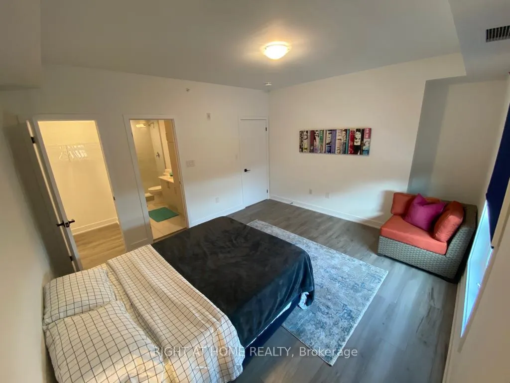 Photo 19 of Unit 302, 1 Chef Lane, Barrie, Innis-Shore — HOMEH
