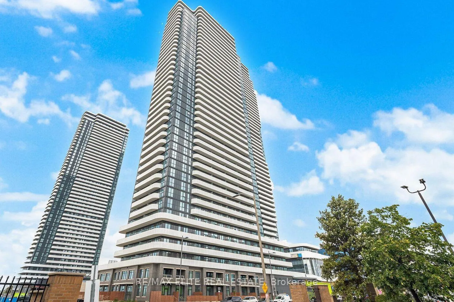 Photo 8 of Unit 3307, 28 Interchange Way, Vaughan, Vaughan Corporate Centre — HOMEH