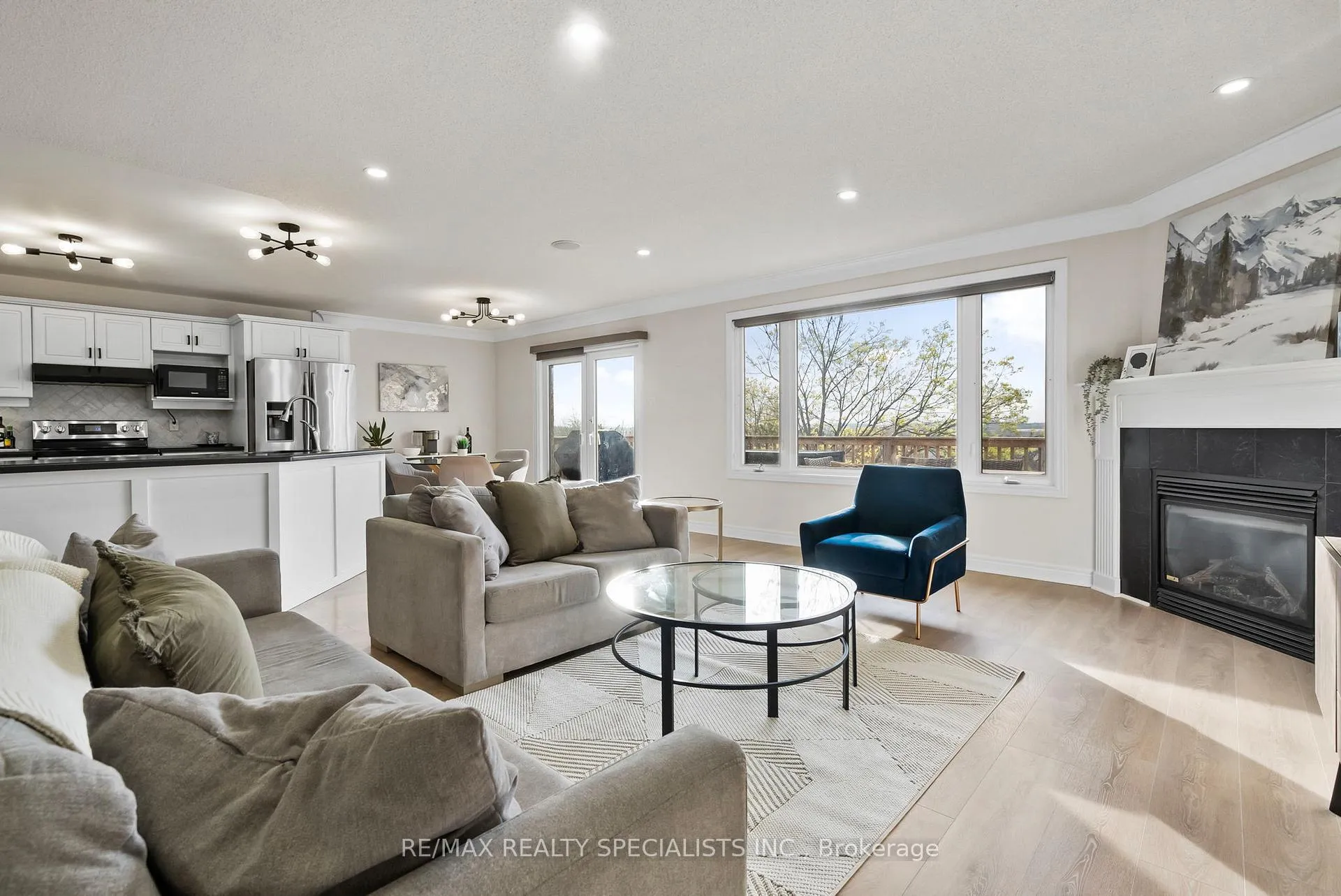 Photo 14 of 1692 Glenforest Boulevard, Peterborough, Monaghan Ward 2 — HOMEH