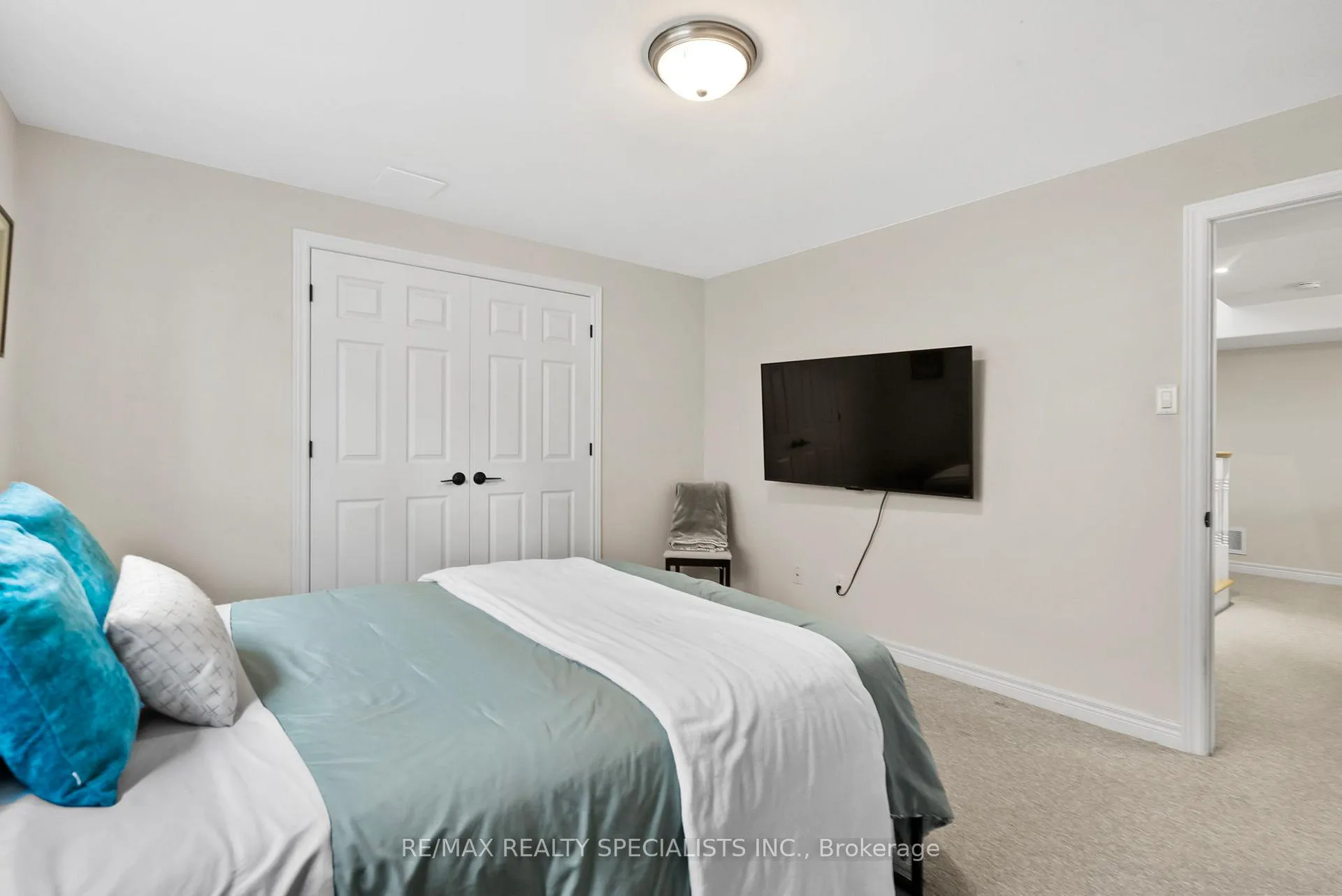 Photo 32 of 1692 Glenforest Boulevard, Peterborough, Monaghan Ward 2 — HOMEH