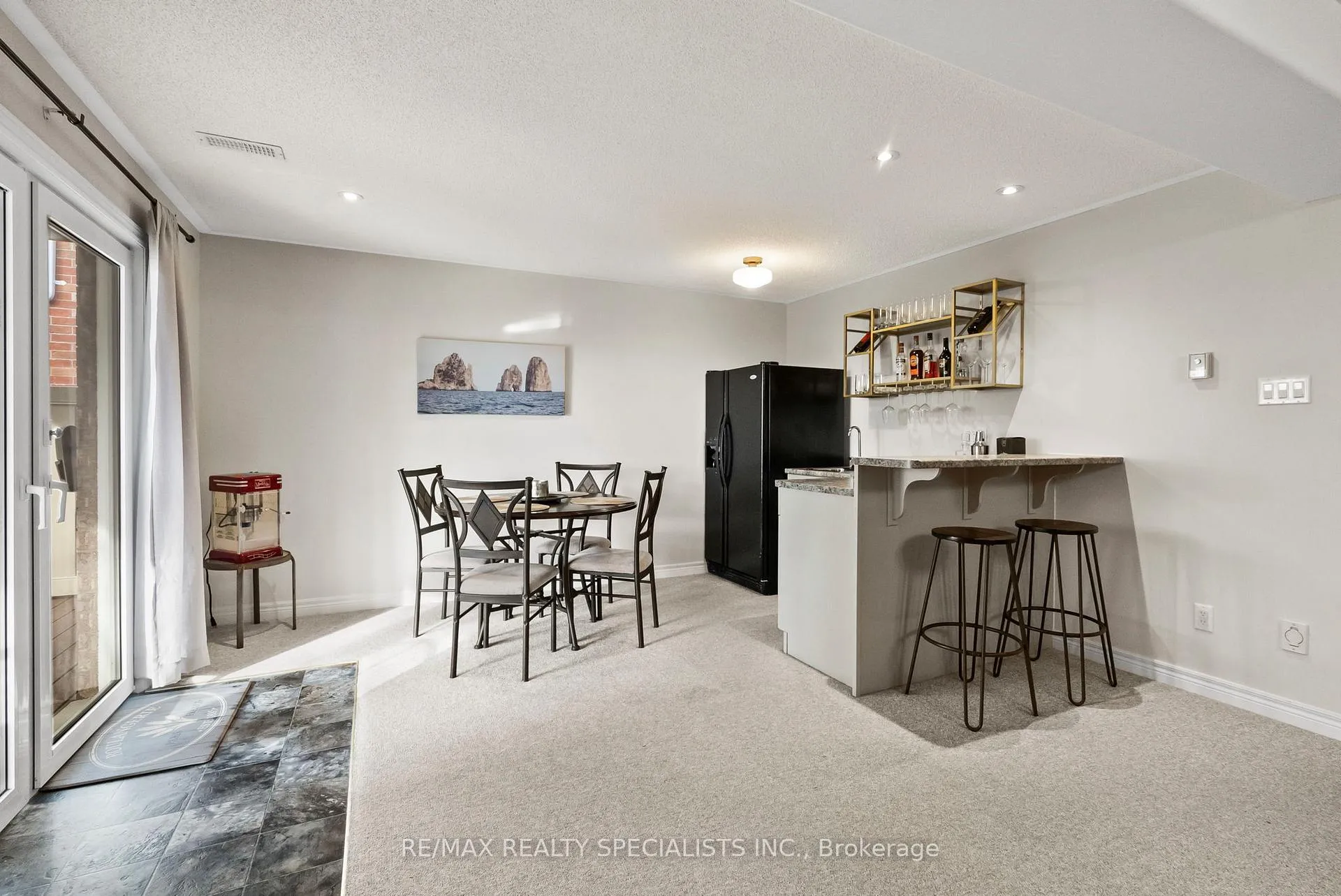 Photo 38 of 1692 Glenforest Boulevard, Peterborough, Monaghan Ward 2 — HOMEH