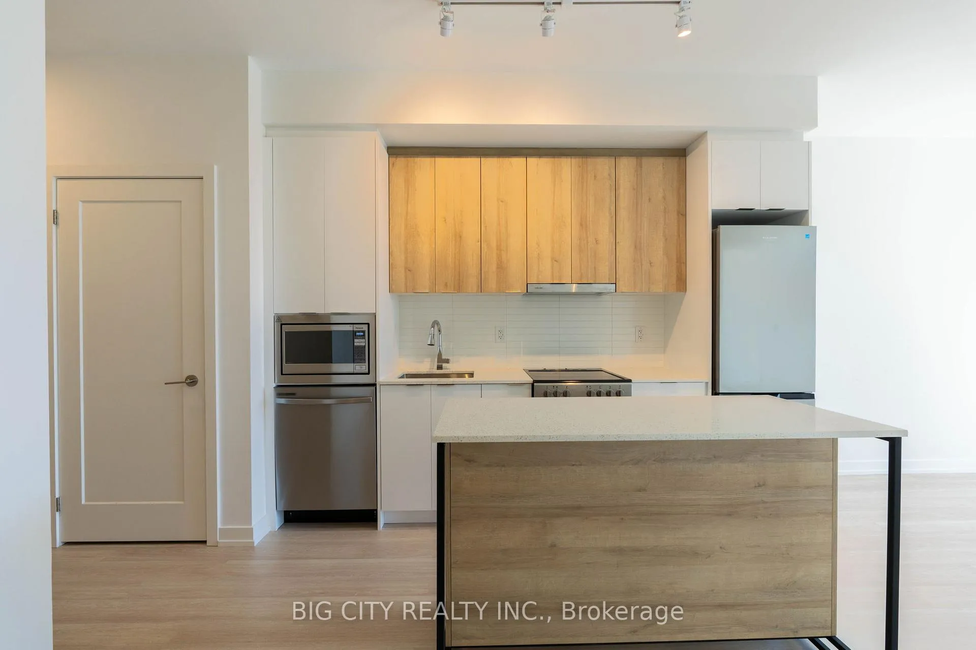 Photo 1 of Unit 1812, 9763 Markham Road, Markham, Greensborough — HOMEH