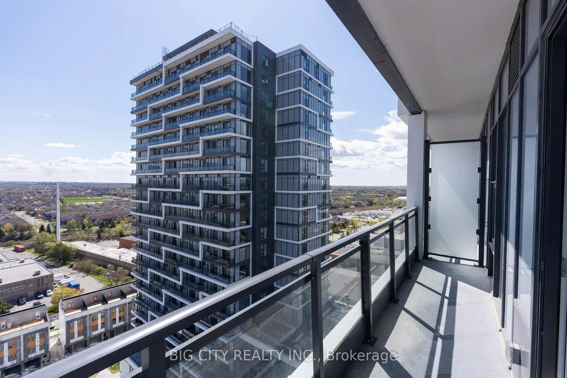 Photo 12 of Unit 1812, 9763 Markham Road, Markham, Greensborough — HOMEH