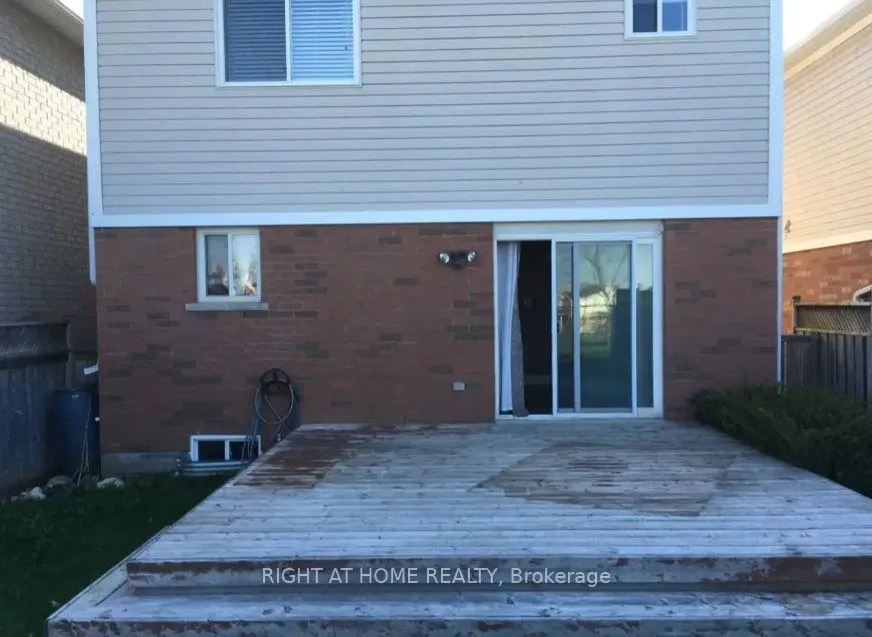 Photo 10 of 28 Bloomington Drive, Cambridge, Little's Corners — HOMEH