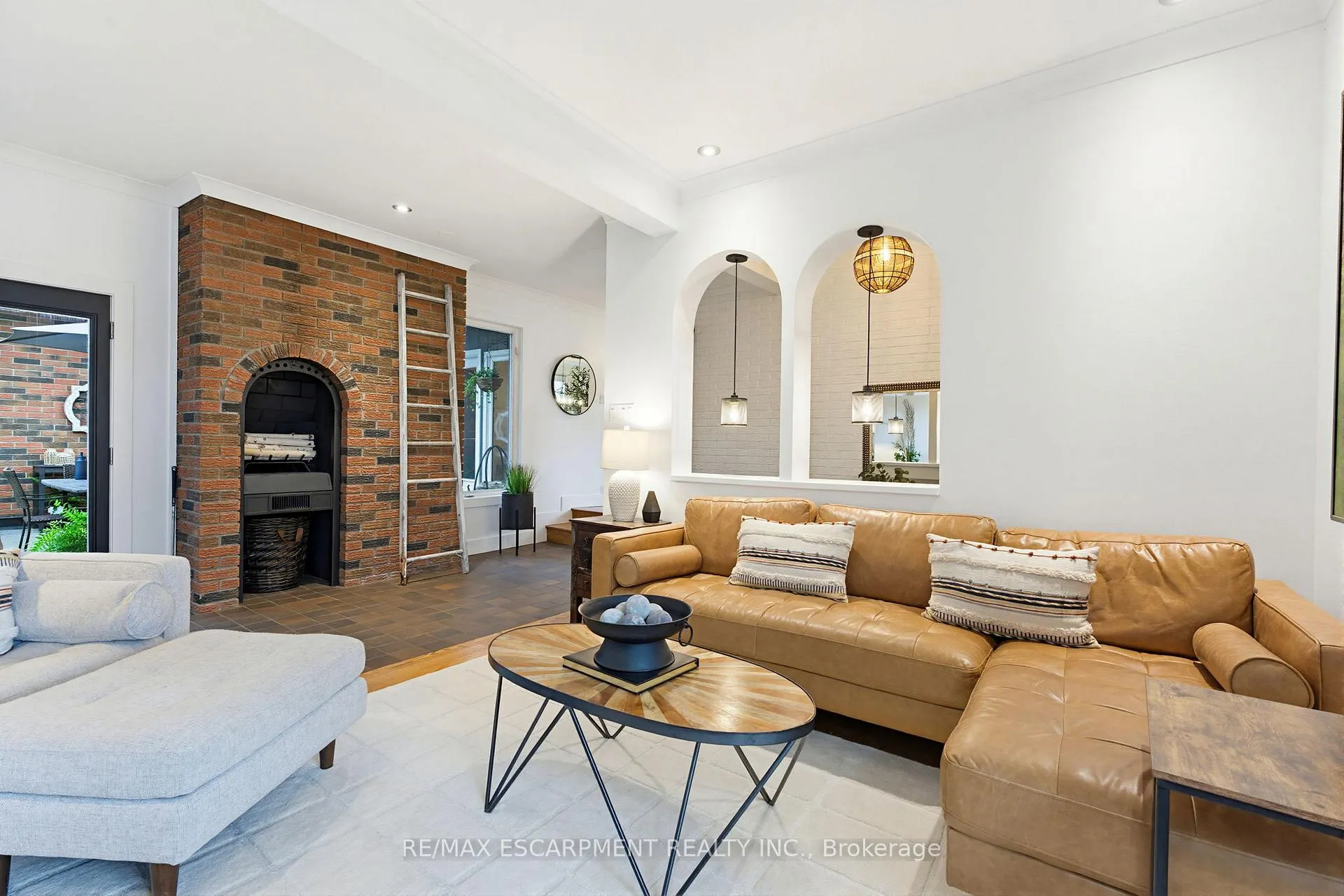 Photo 7 of 236 Parkside Drive, Hamilton, Waterdown — HOMEH