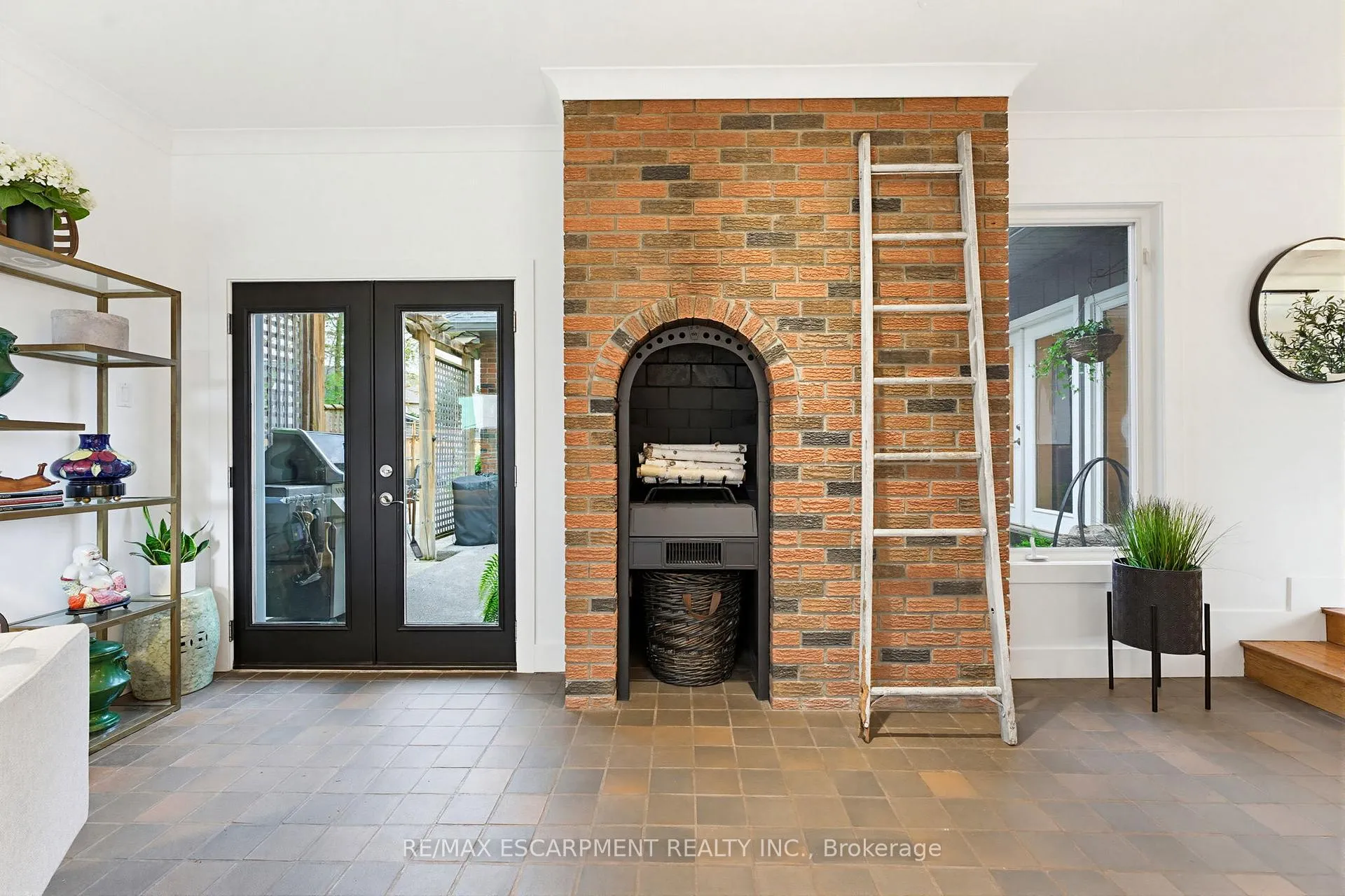 Photo 8 of 236 Parkside Drive, Hamilton, Waterdown — HOMEH