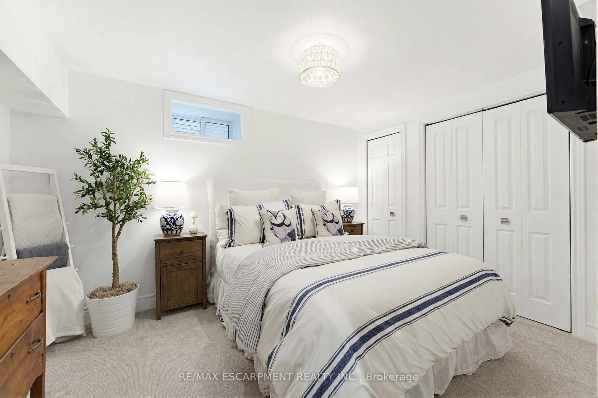 Photo 24 of 236 Parkside Drive, Hamilton, Waterdown — HOMEH