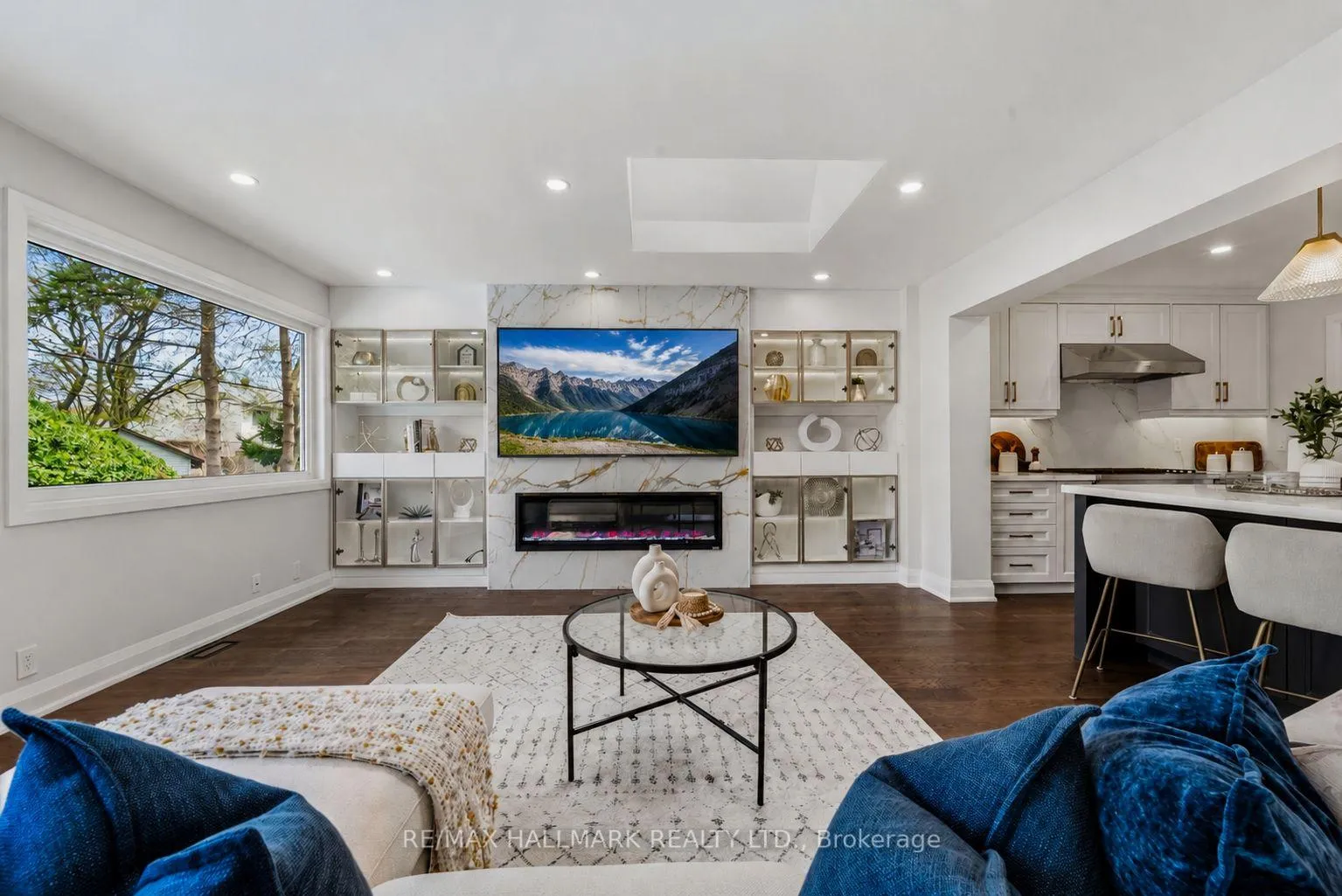 Photo 6 of 359 Jaybell Grove, Scarborough, Rouge — HOMEH