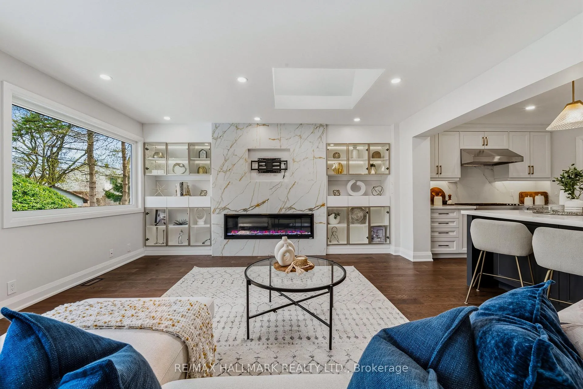 Photo 7 of 359 Jaybell Grove, Scarborough, Rouge — HOMEH