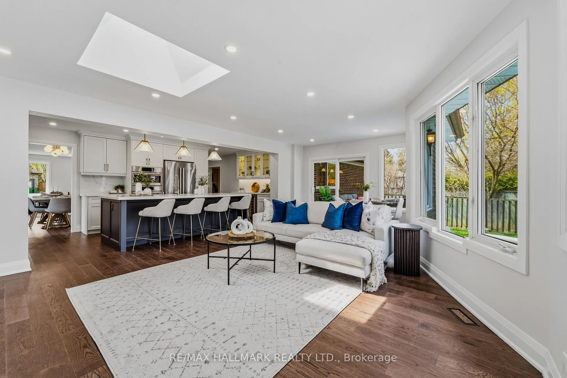 Photo 12 of 359 Jaybell Grove, Scarborough, Rouge — HOMEH