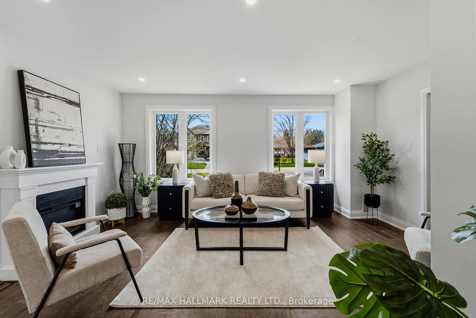 Photo 13 of 359 Jaybell Grove, Scarborough, Rouge — HOMEH