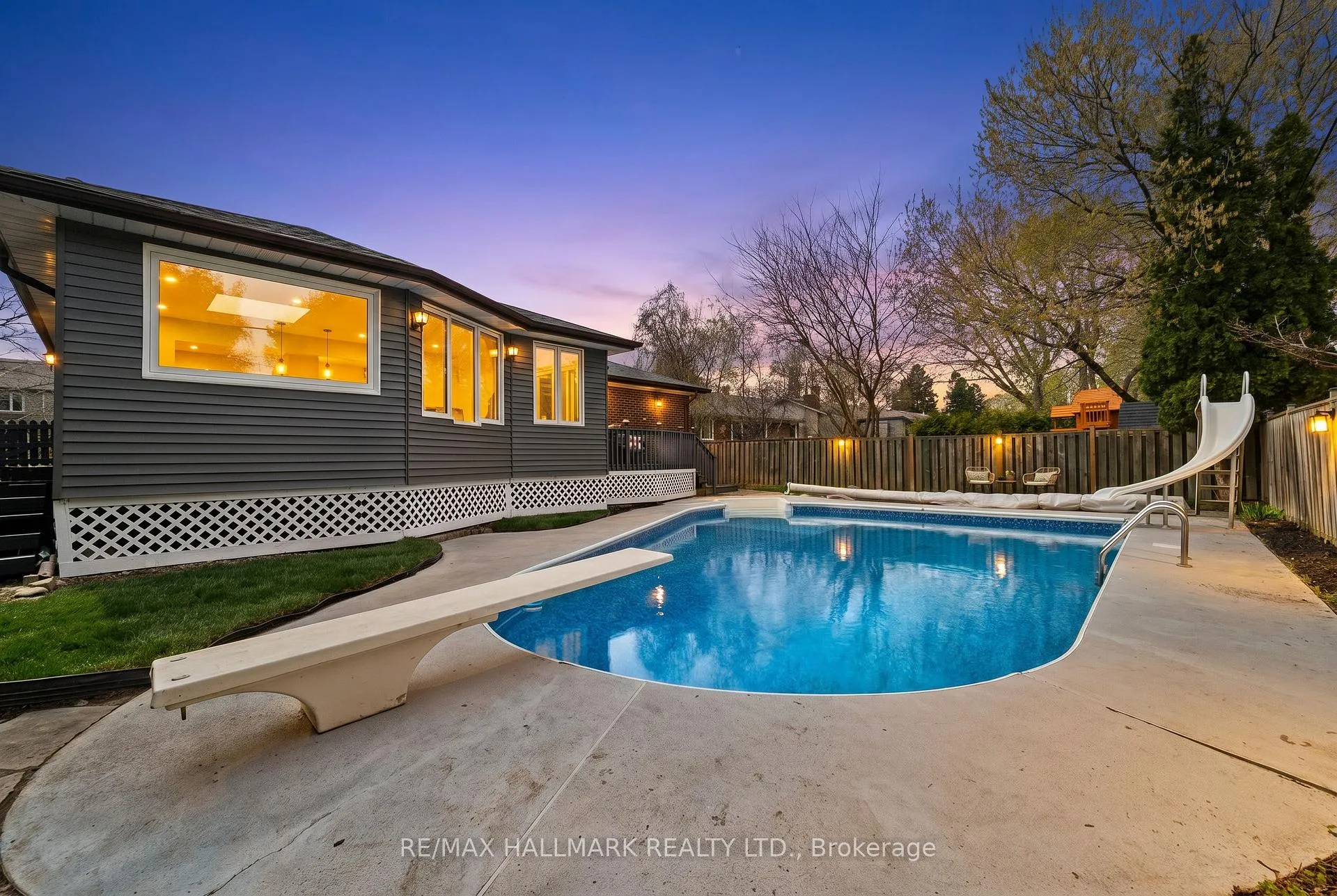 Photo 37 of 359 Jaybell Grove, Scarborough, Rouge — HOMEH