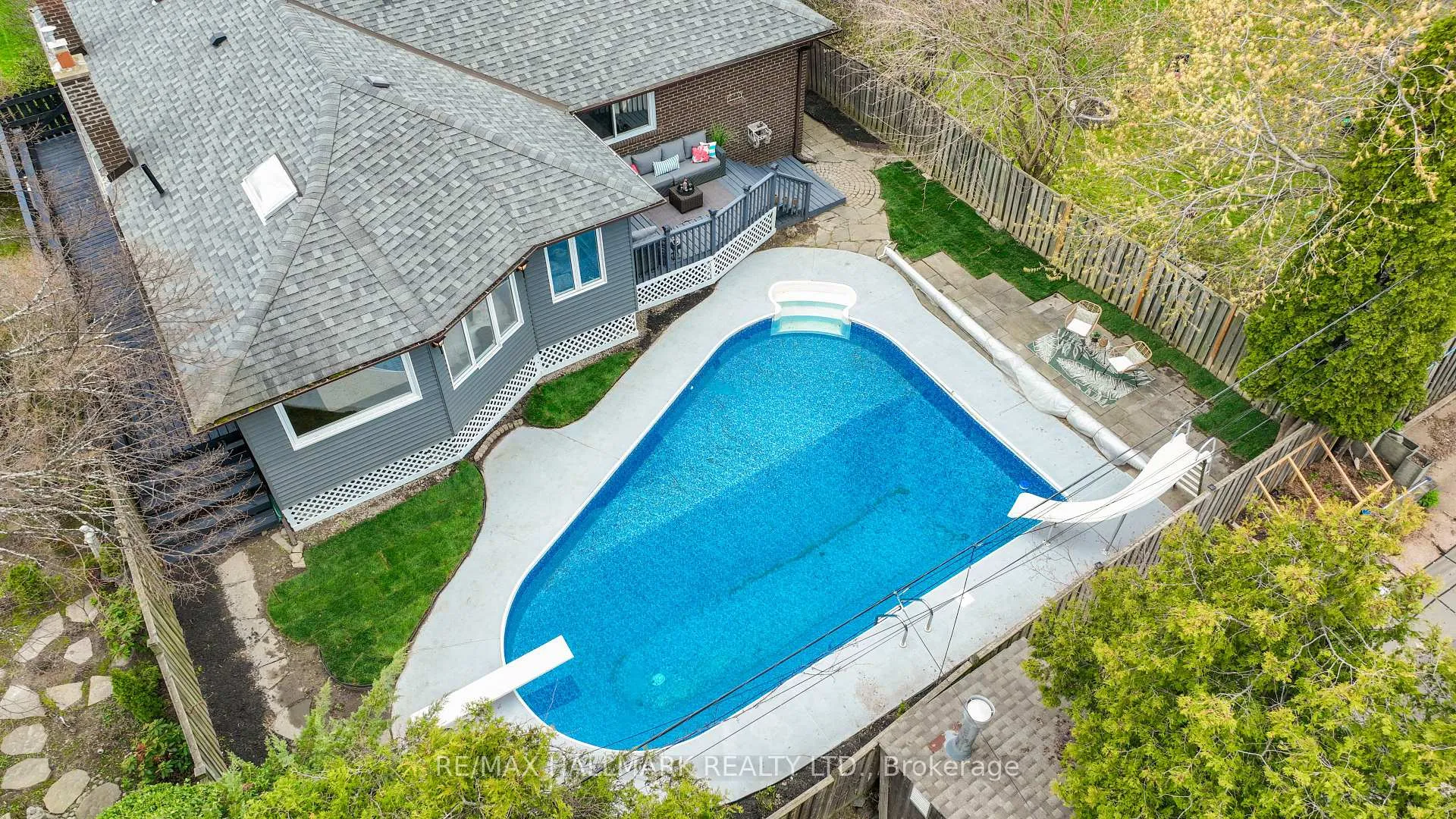 Photo 38 of 359 Jaybell Grove, Scarborough, Rouge — HOMEH