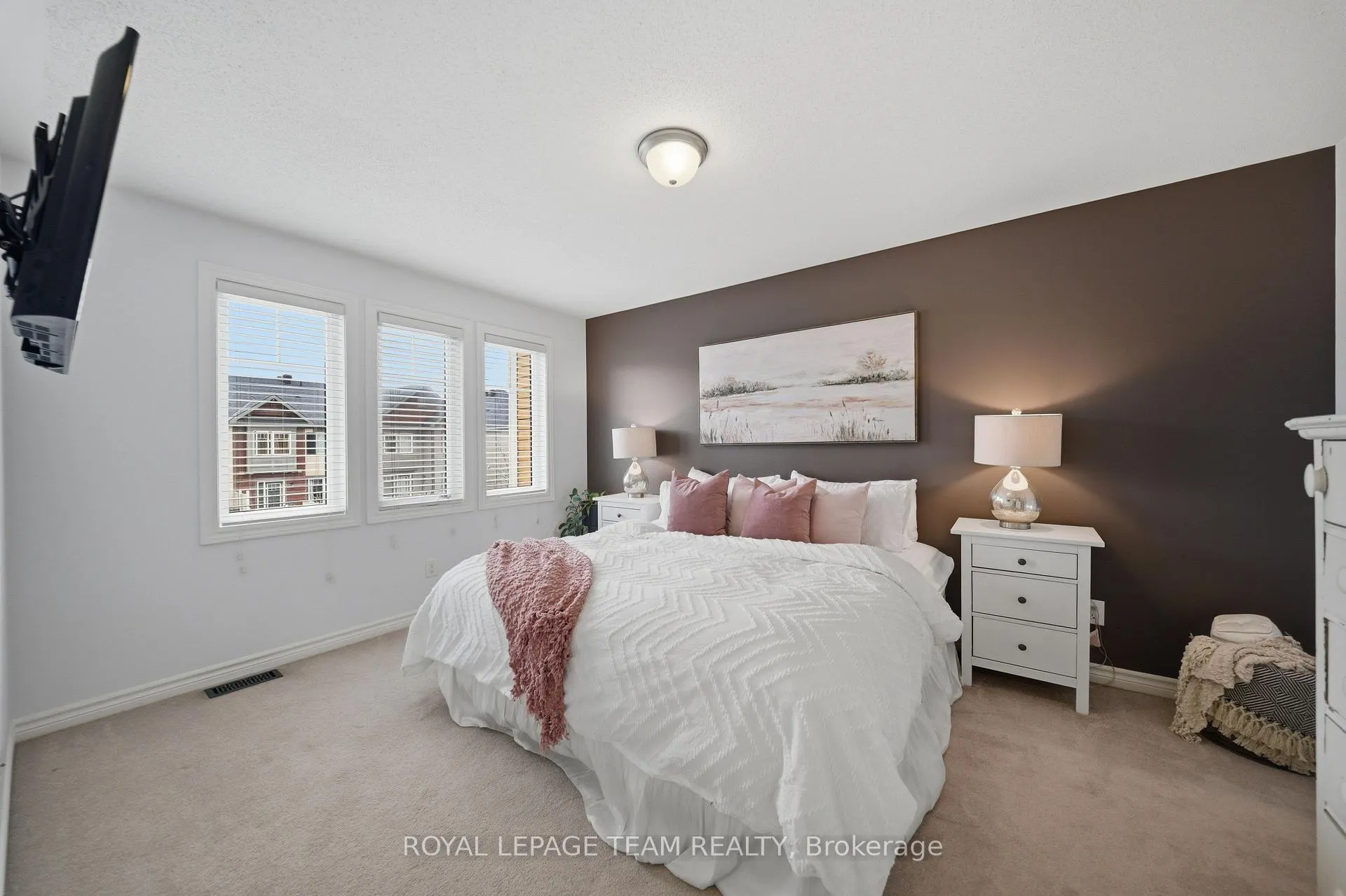 Photo 12 of 599 Foxlight Circle, Ottawa, Kanata - Emerald Meadows/Trailwest — HOMEH