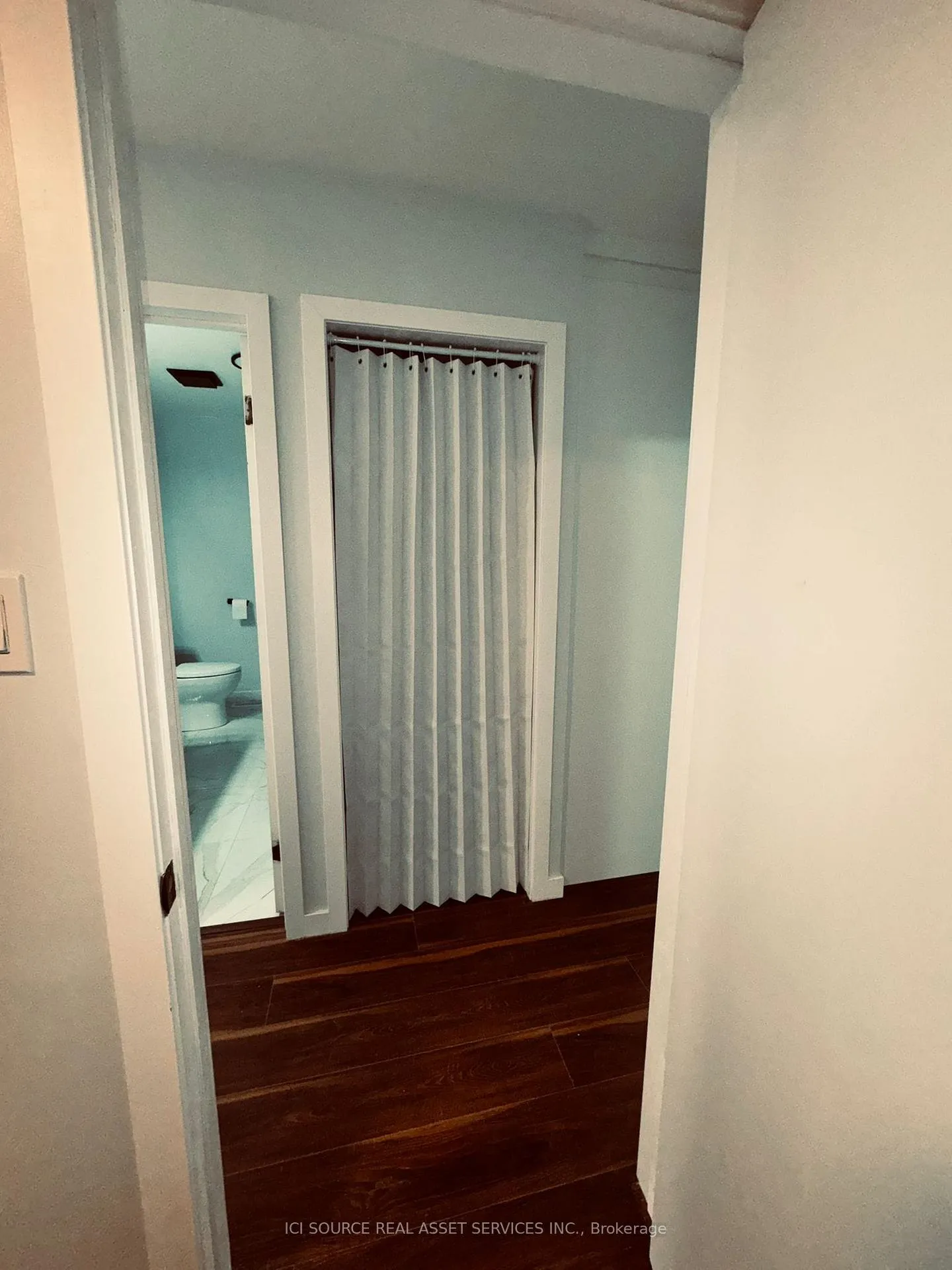Photo 6 of Unit Upper, 5 Marcon Court, Kitchener — HOMEH