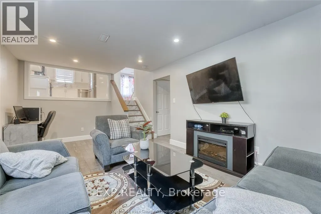 Photo 22 of 2901 Robillard Crescent, Windsor — HOMEH