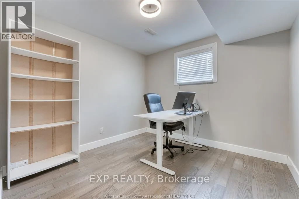 Photo 24 of 2901 Robillard Crescent, Windsor — HOMEH