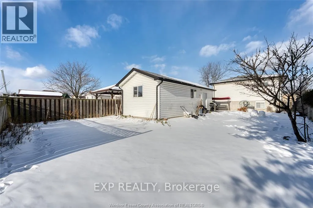 Photo 34 of 2901 Robillard Crescent, Windsor — HOMEH