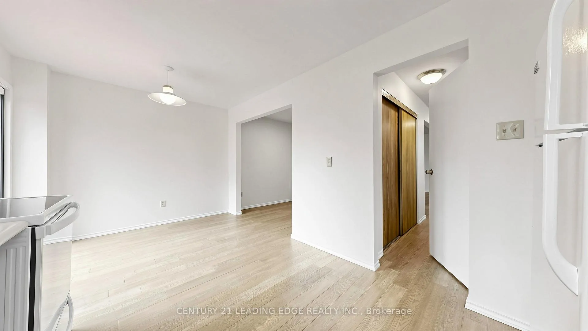 Photo 11 of 80 Upton Crescent, Markham, Milliken Mills West — HOMEH