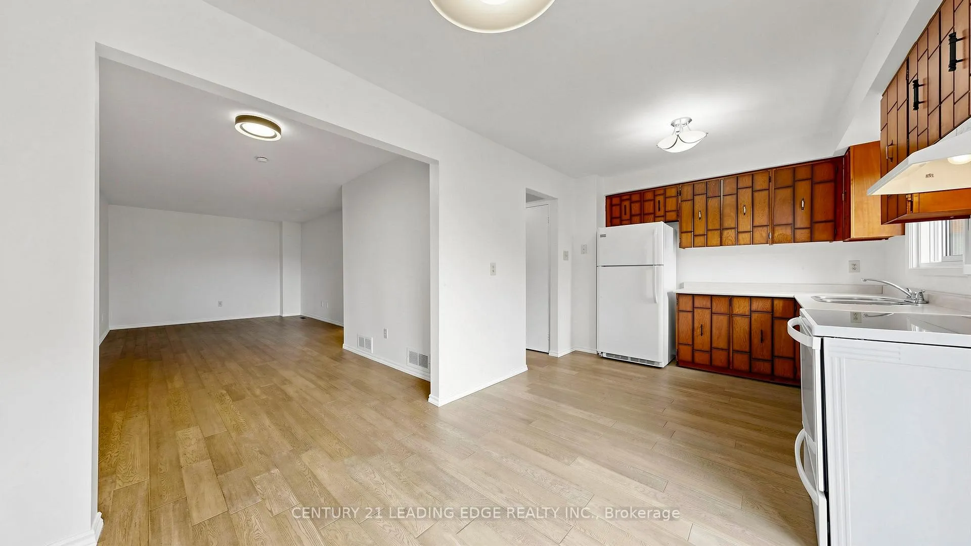 Photo 12 of 80 Upton Crescent, Markham, Milliken Mills West — HOMEH