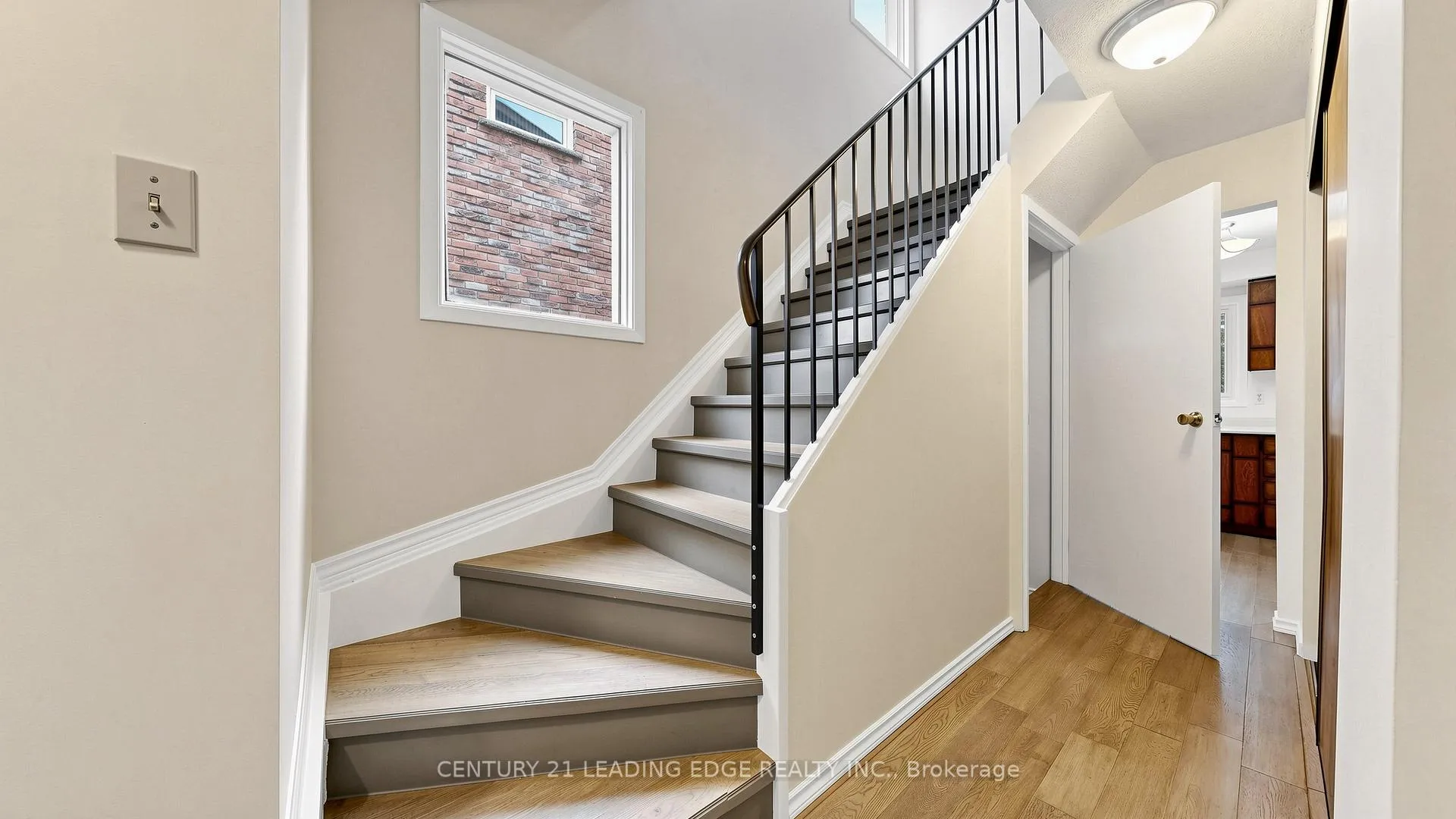Photo 13 of 80 Upton Crescent, Markham, Milliken Mills West — HOMEH