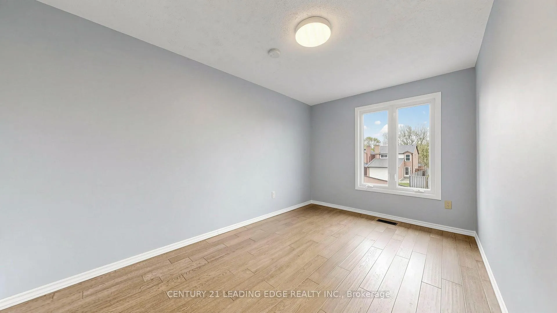 Photo 17 of 80 Upton Crescent, Markham, Milliken Mills West — HOMEH