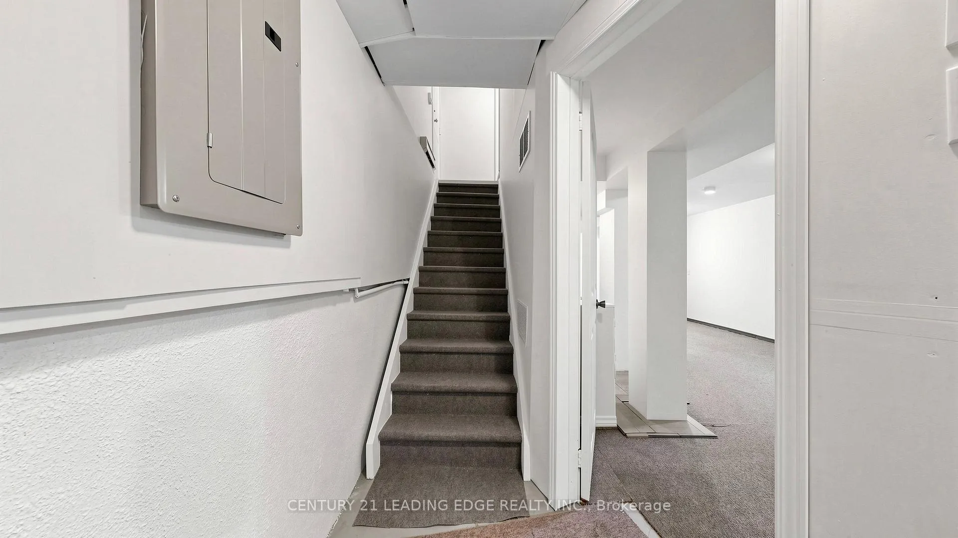 Photo 25 of 80 Upton Crescent, Markham, Milliken Mills West — HOMEH