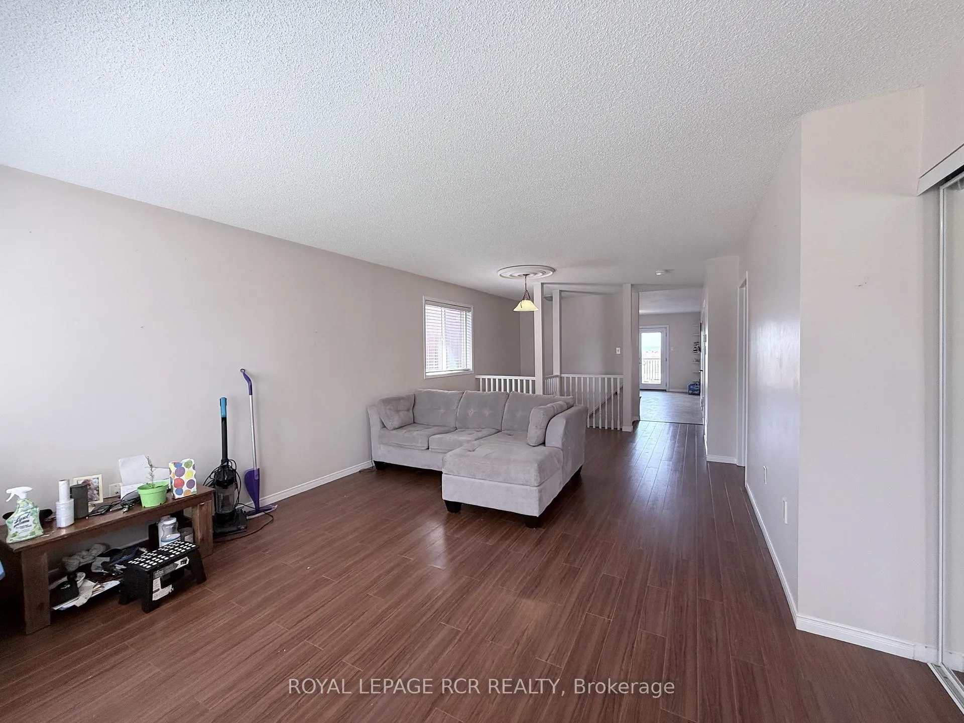 Photo 3 of 60 Sundew Drive, Barrie, Holly — HOMEH