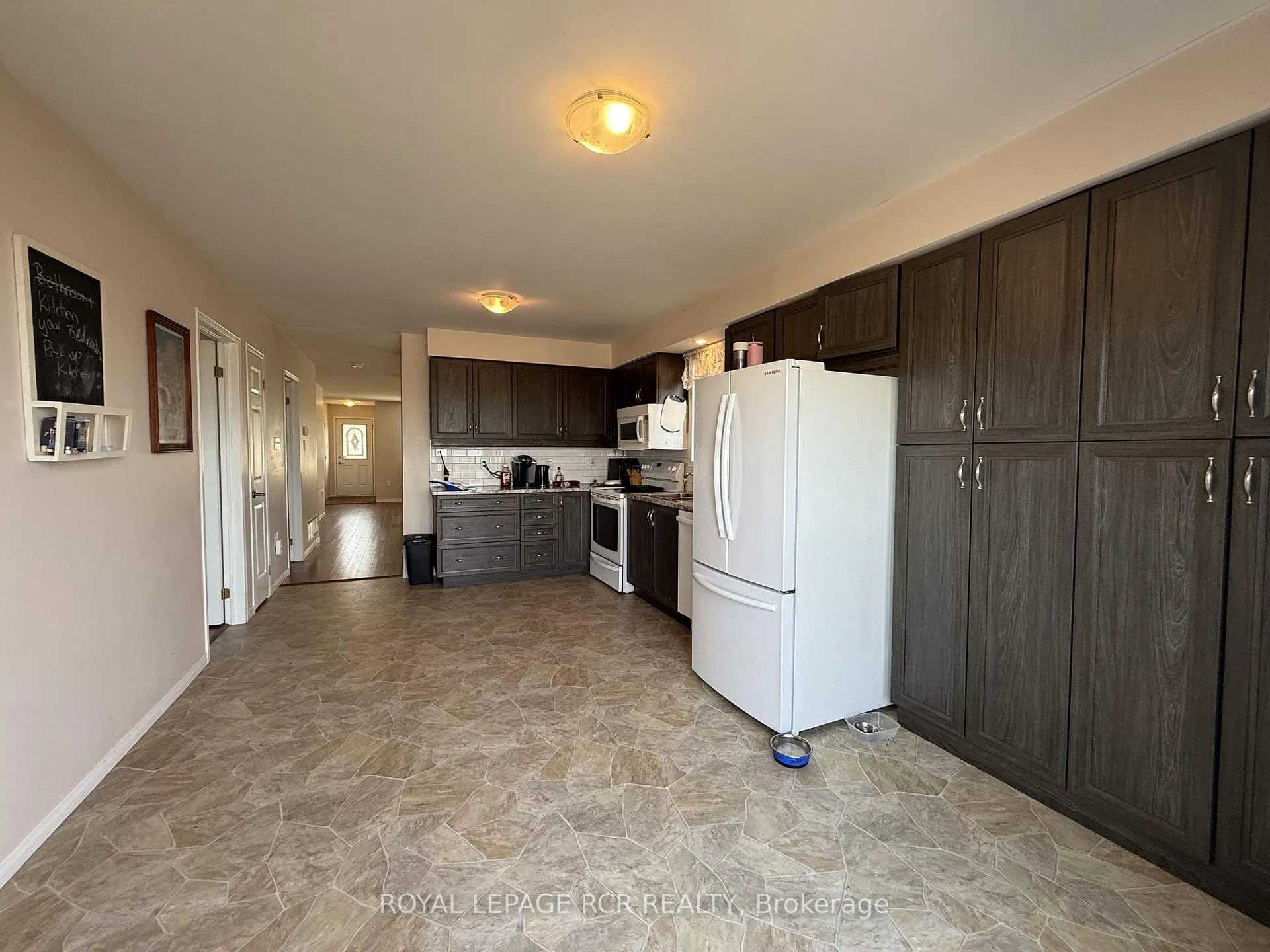 Photo 4 of 60 Sundew Drive, Barrie, Holly — HOMEH