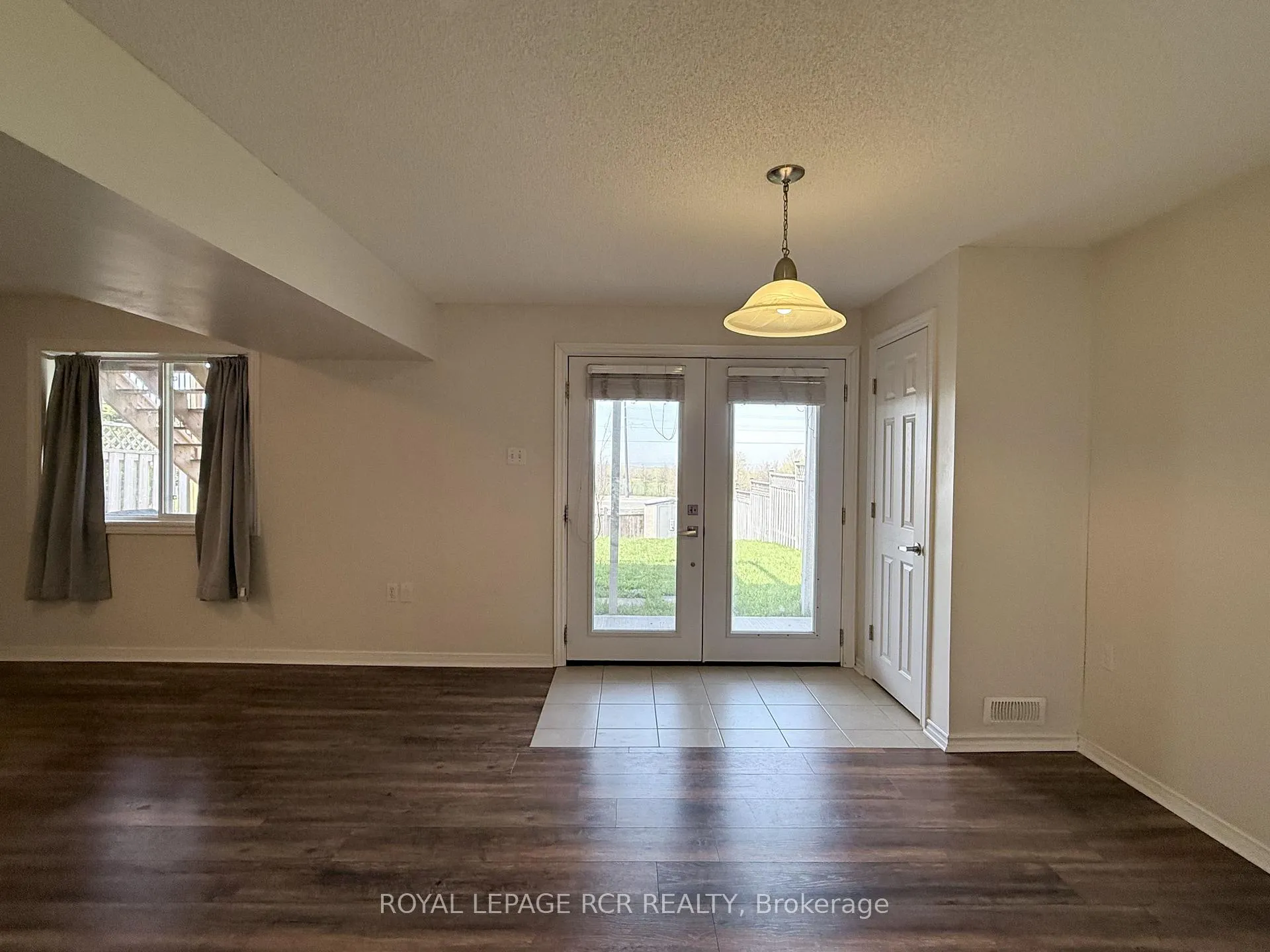 Photo 9 of 60 Sundew Drive, Barrie, Holly — HOMEH